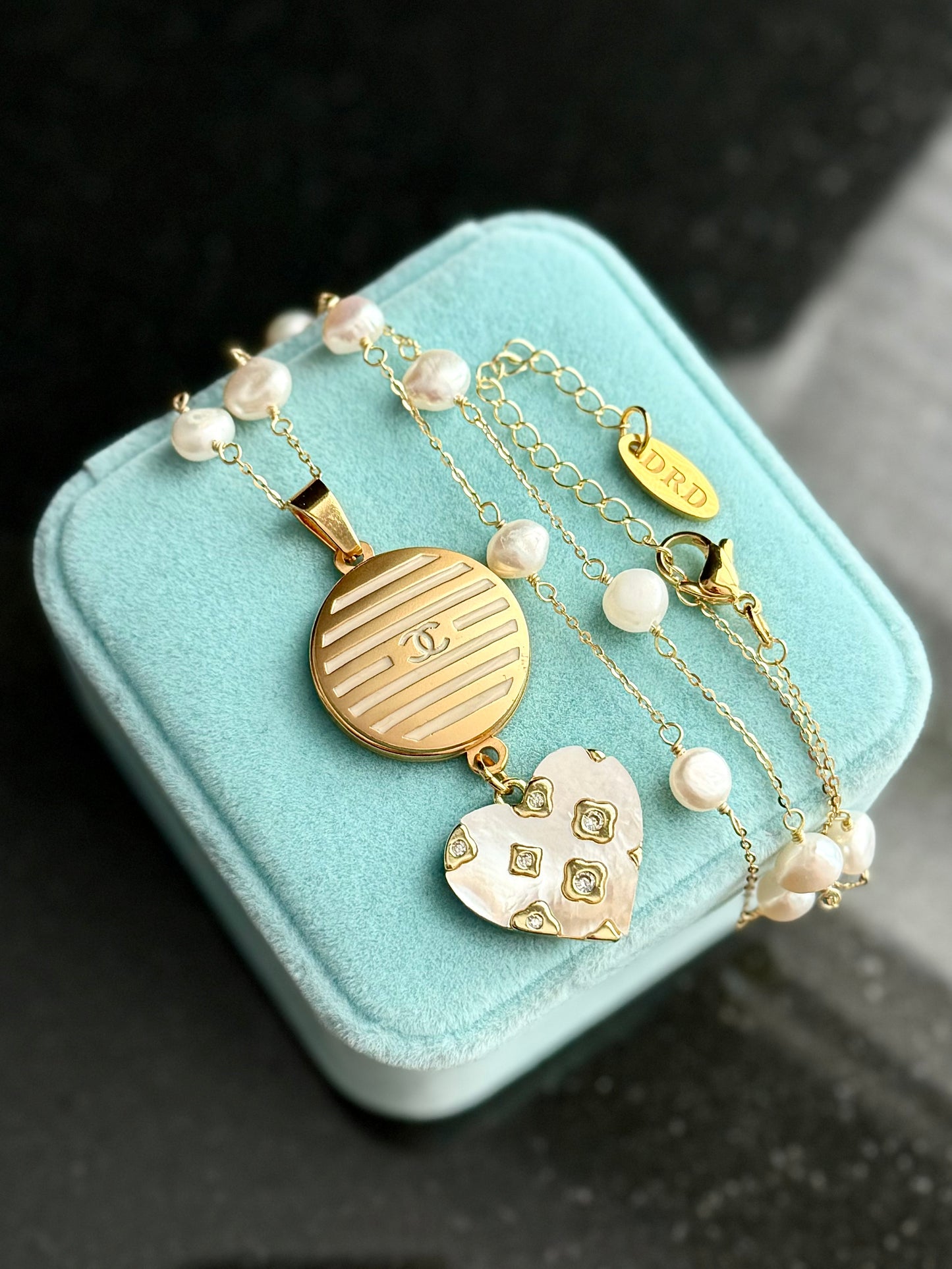 🤍 One of a kind delicate Authentic Reworked button necklace
