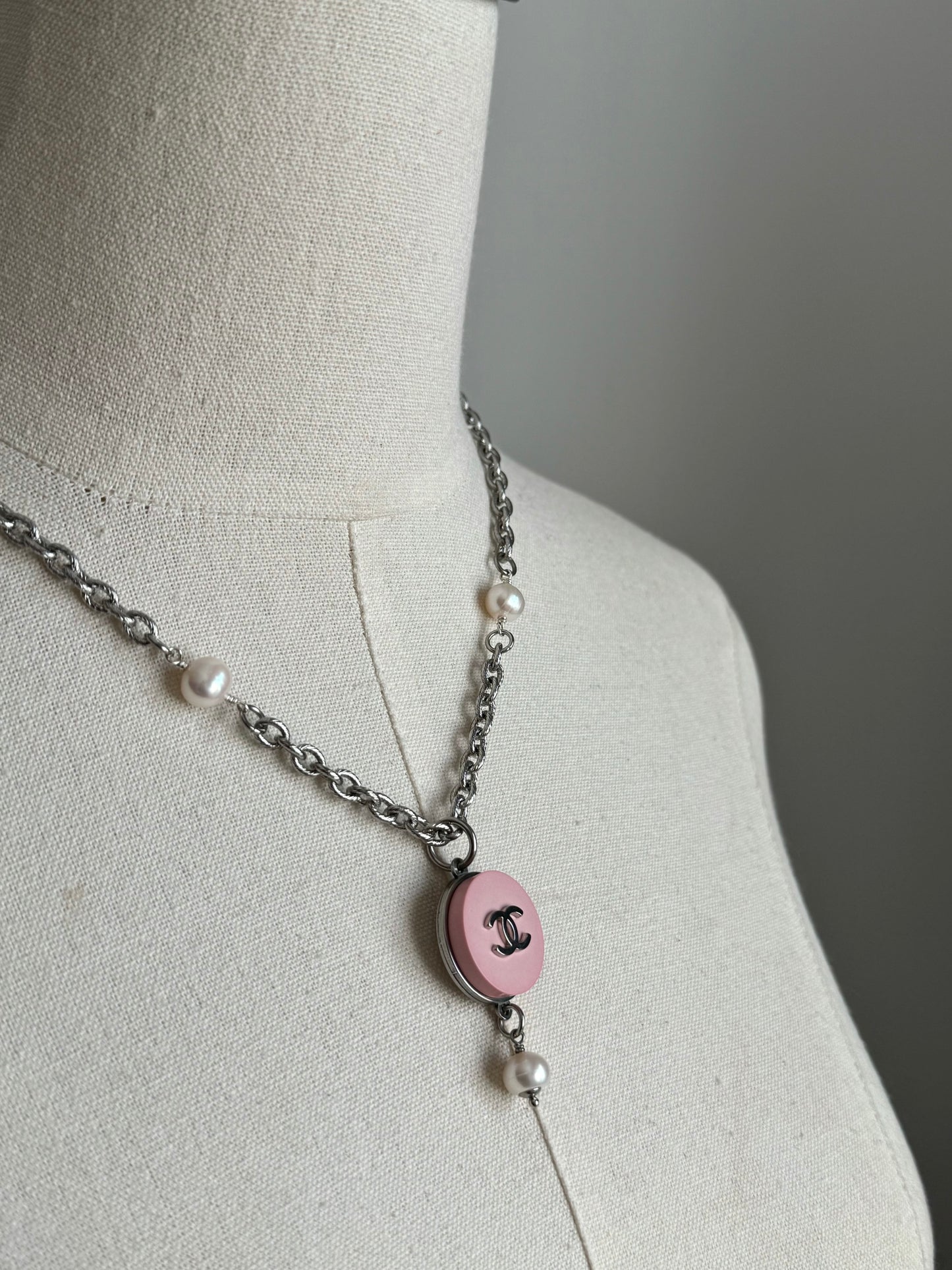 🖤 Extremely rare Authentic Reworked silver Button Necklace