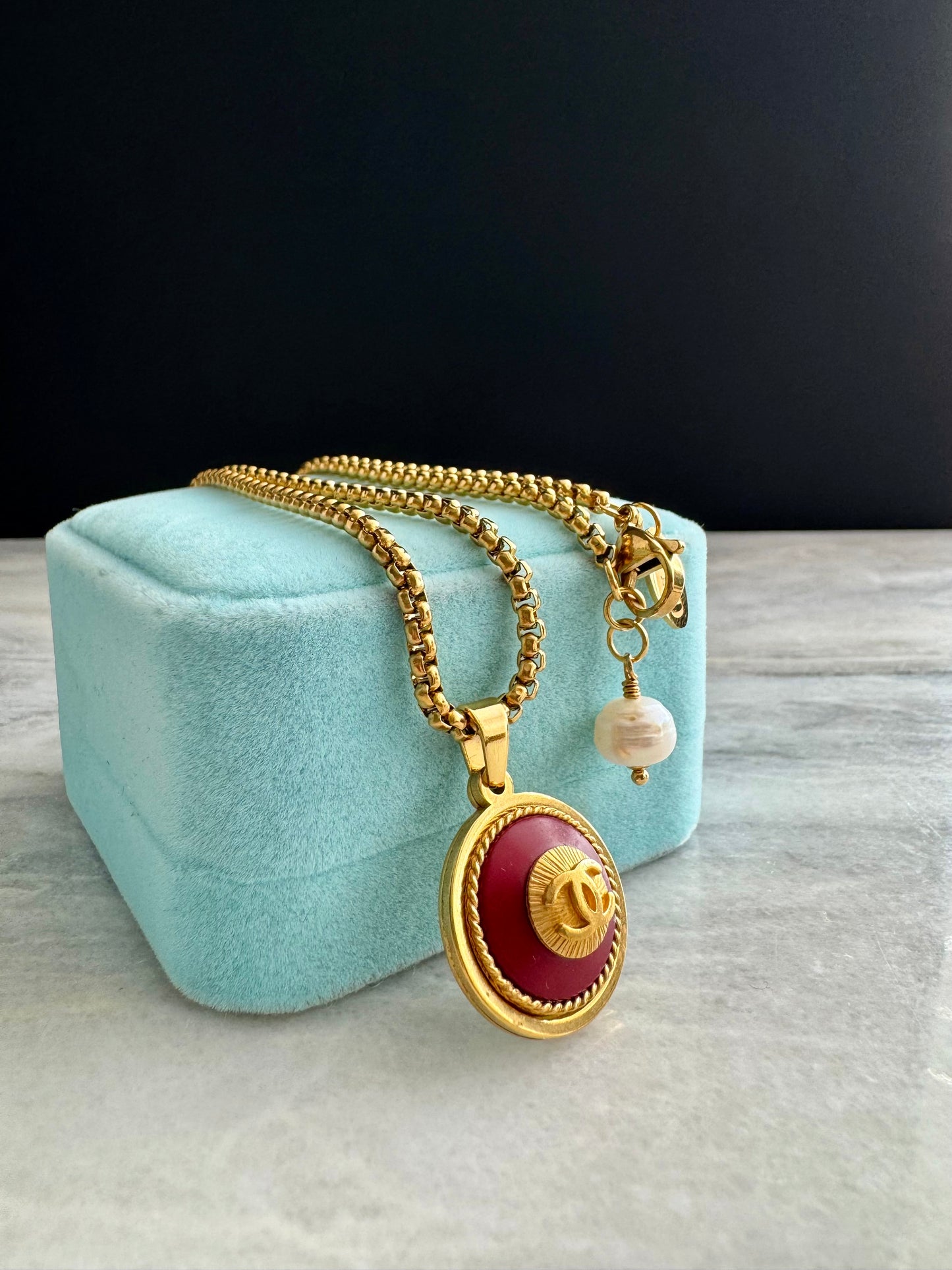 ❤️ reworked burgundy button necklace