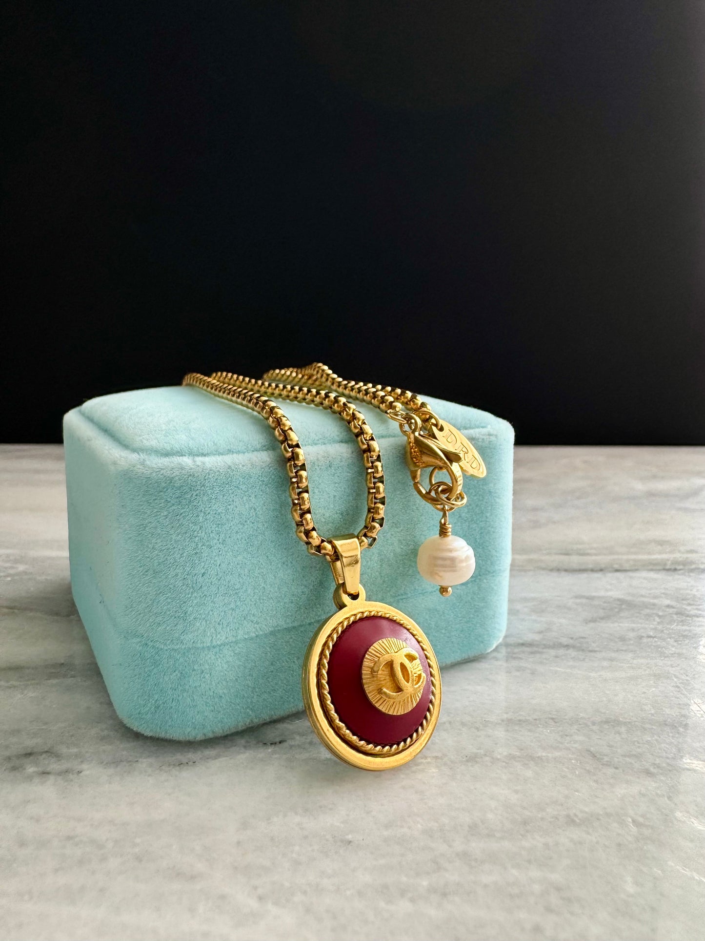 ❤️ reworked burgundy button necklace
