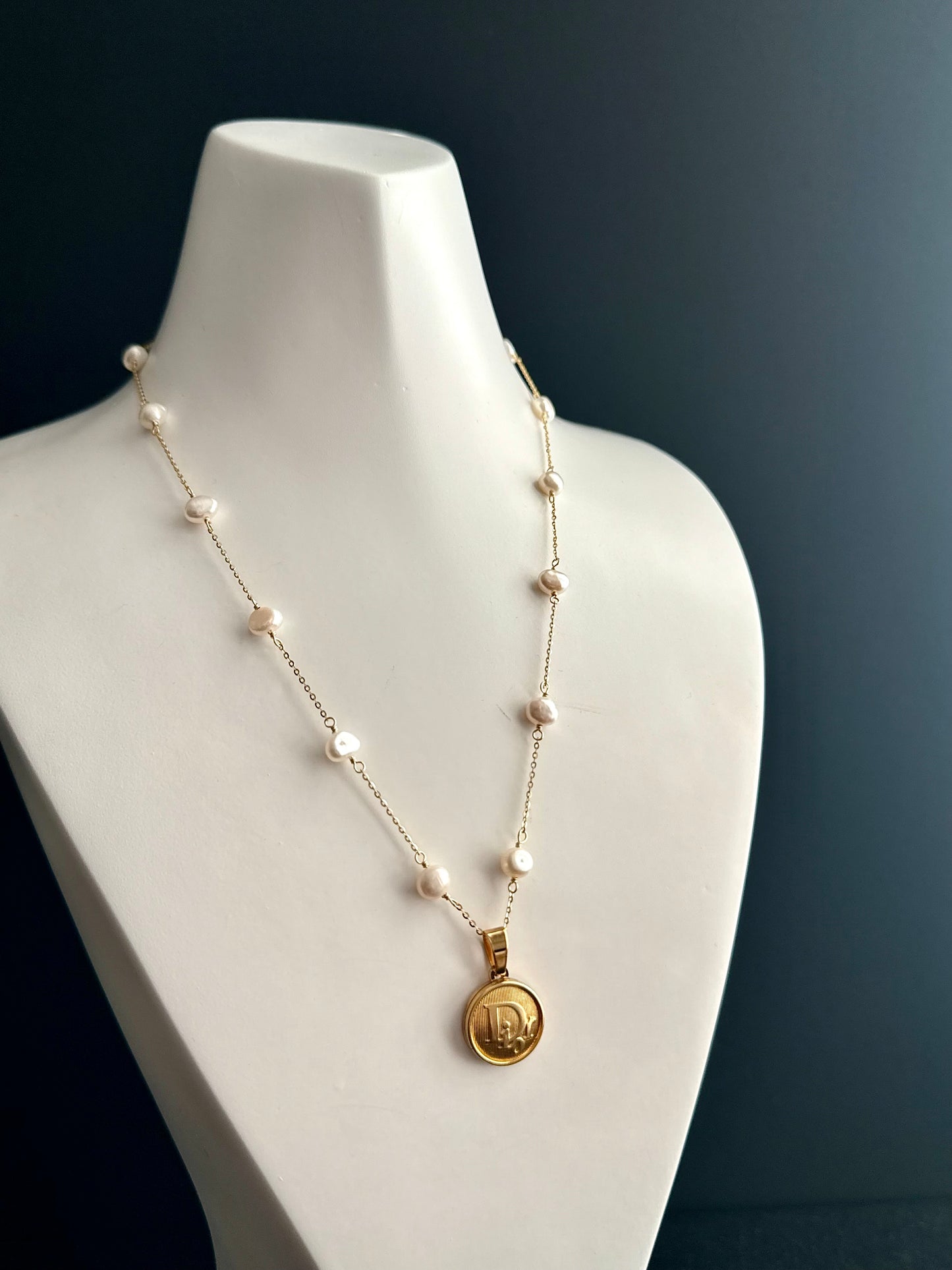 ✨ SMALL DELICATE PENDANT One of a kind delicate Authentic Reworked Vintage button necklace