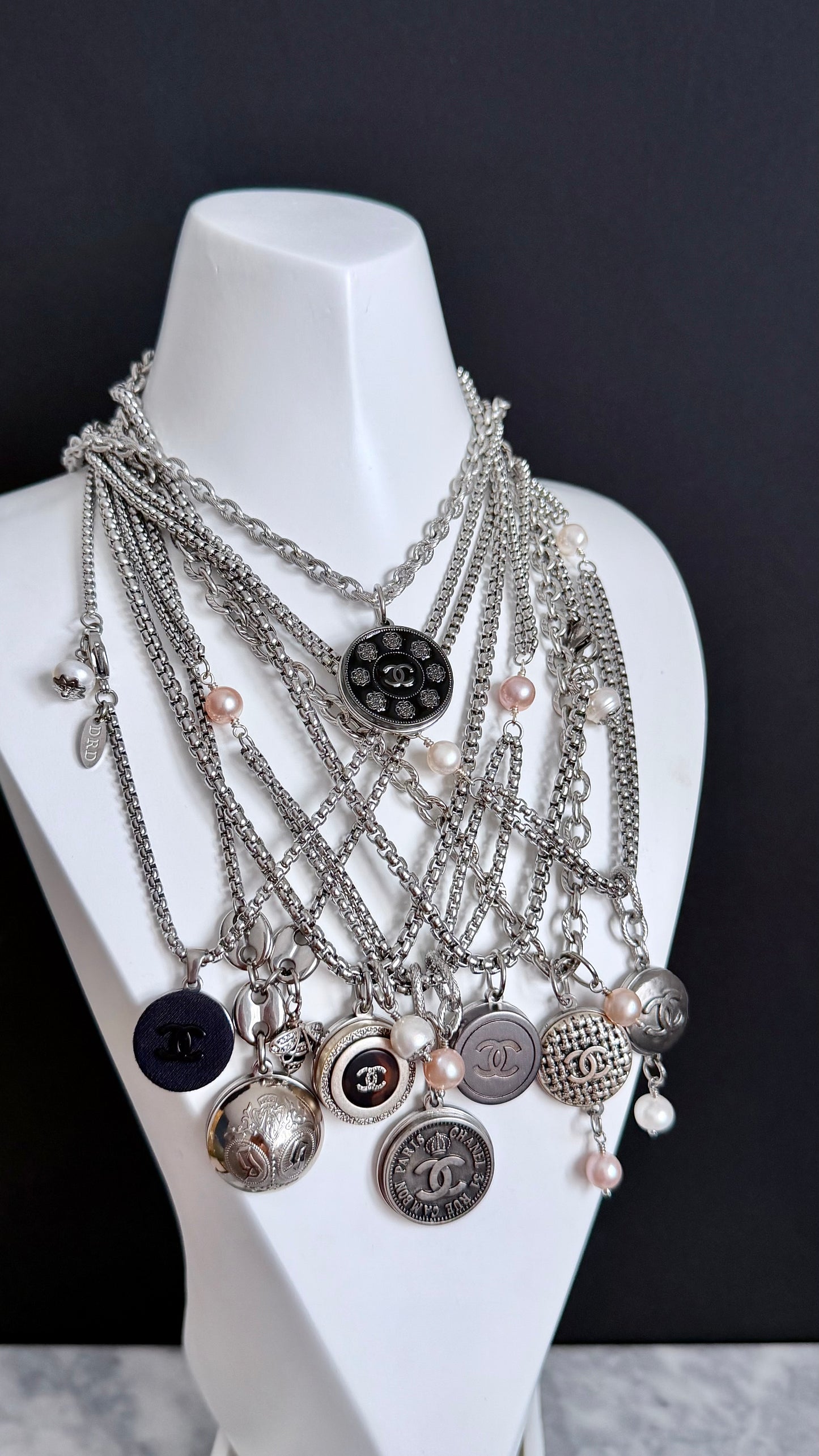 ❤️ Quilted design - Authentic Reworked Button Necklace