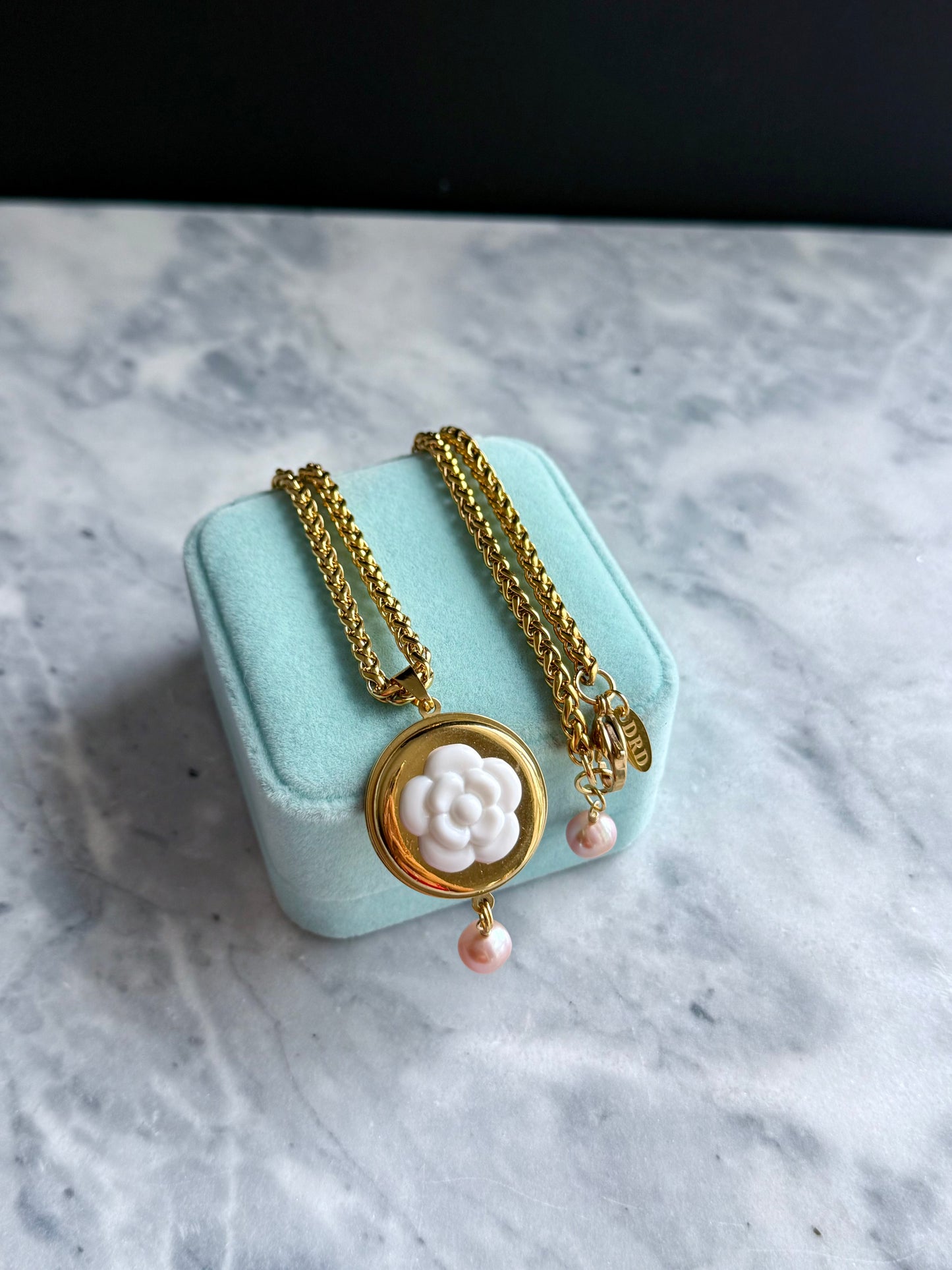 🌼 CAMELLIA 🌼 Extremely rare Vintage Authentic reworked Gold button Necklace - ONE OF A KIND