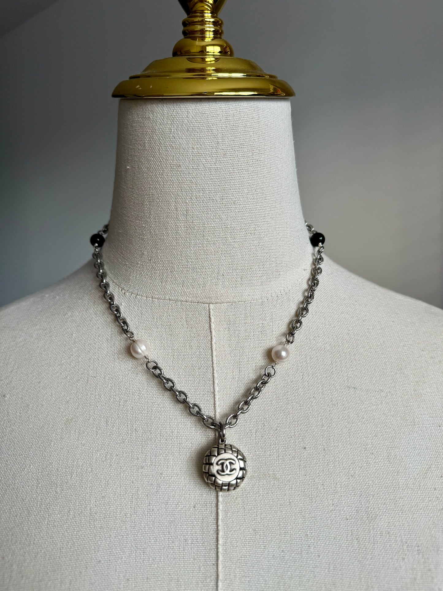 🖤 Extremely rare Authentic Reworked silver Button Necklace
