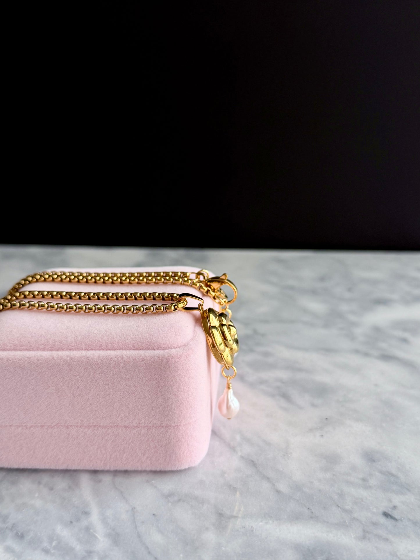 🌼 CAMELLIA 🌼 Extremely rare Vintage Authentic reworked Gold button Necklace - ONE OF A KIND