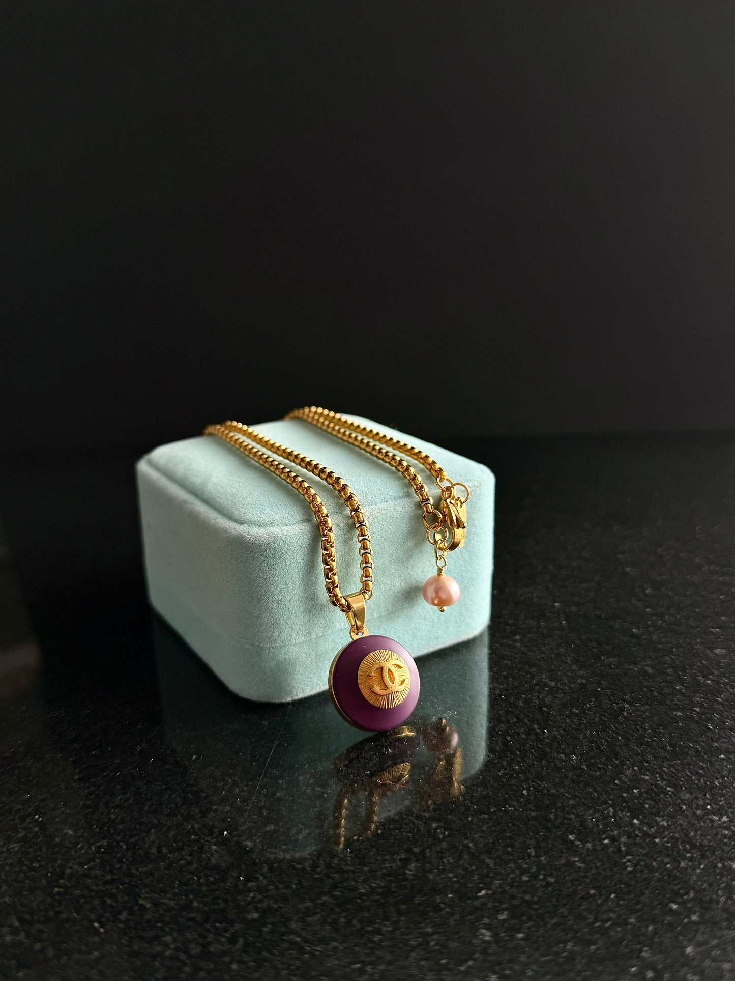 💜 EXTREMELY RARE reworked purple button necklace