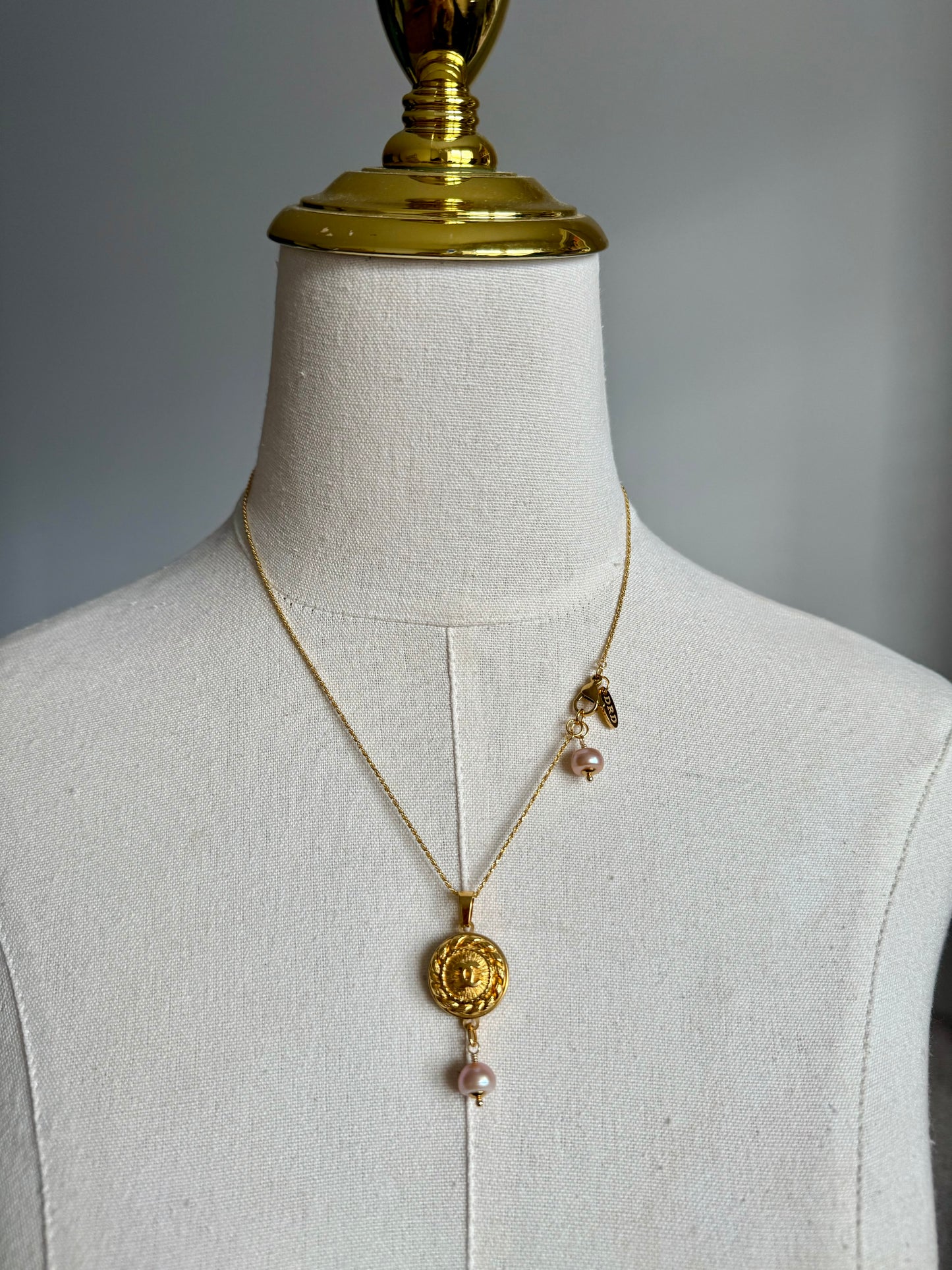 ✨ Vintage Authentic reworked Gold button Necklace. Gold vermeil over sterling silver