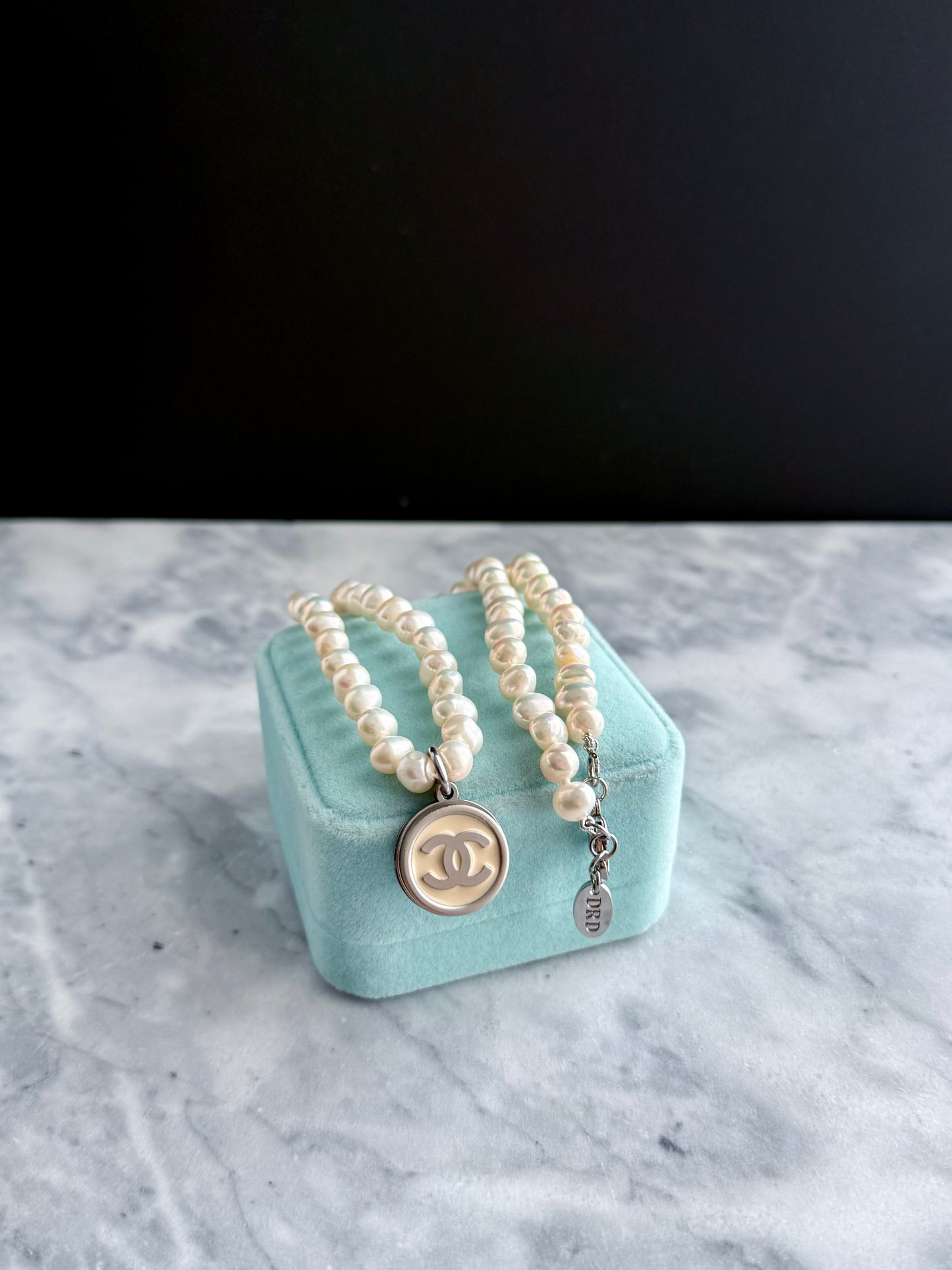 🤍 ONE OF A KIND - Authentic silver Button genuine pearl Necklace