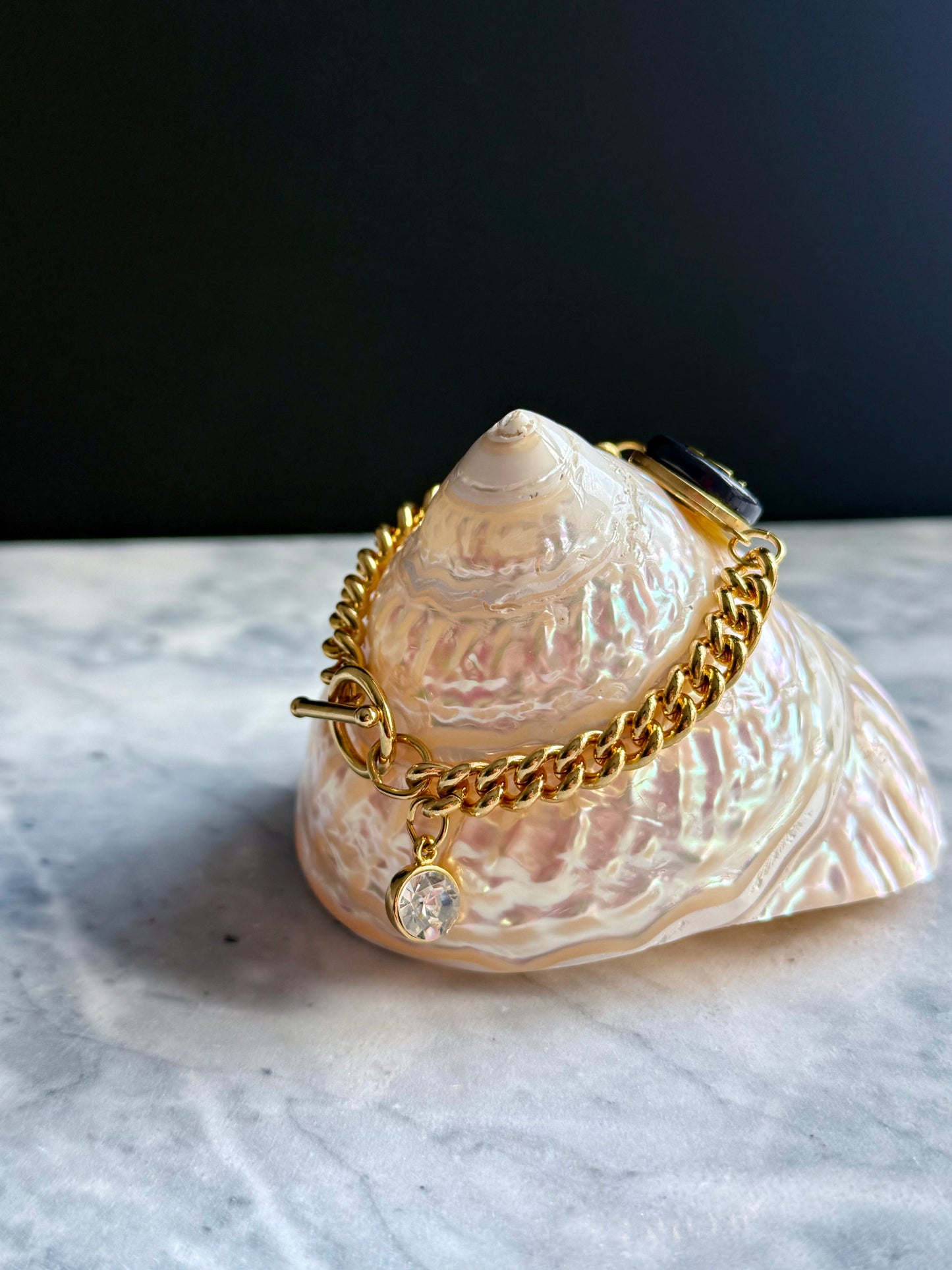 💛 Extremely rare Authentic Vintage Gold Reworked button bracelet