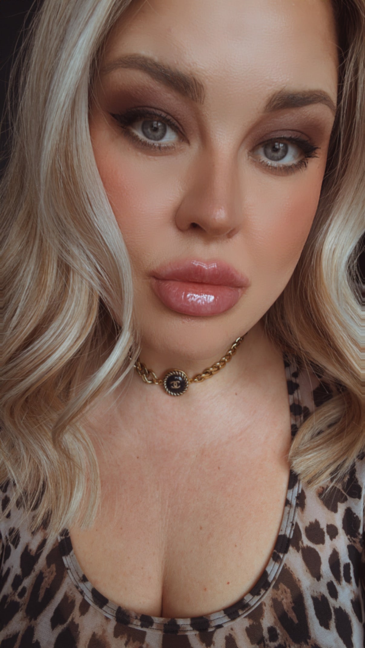 Authentic Vintage chunky reworked button choker
