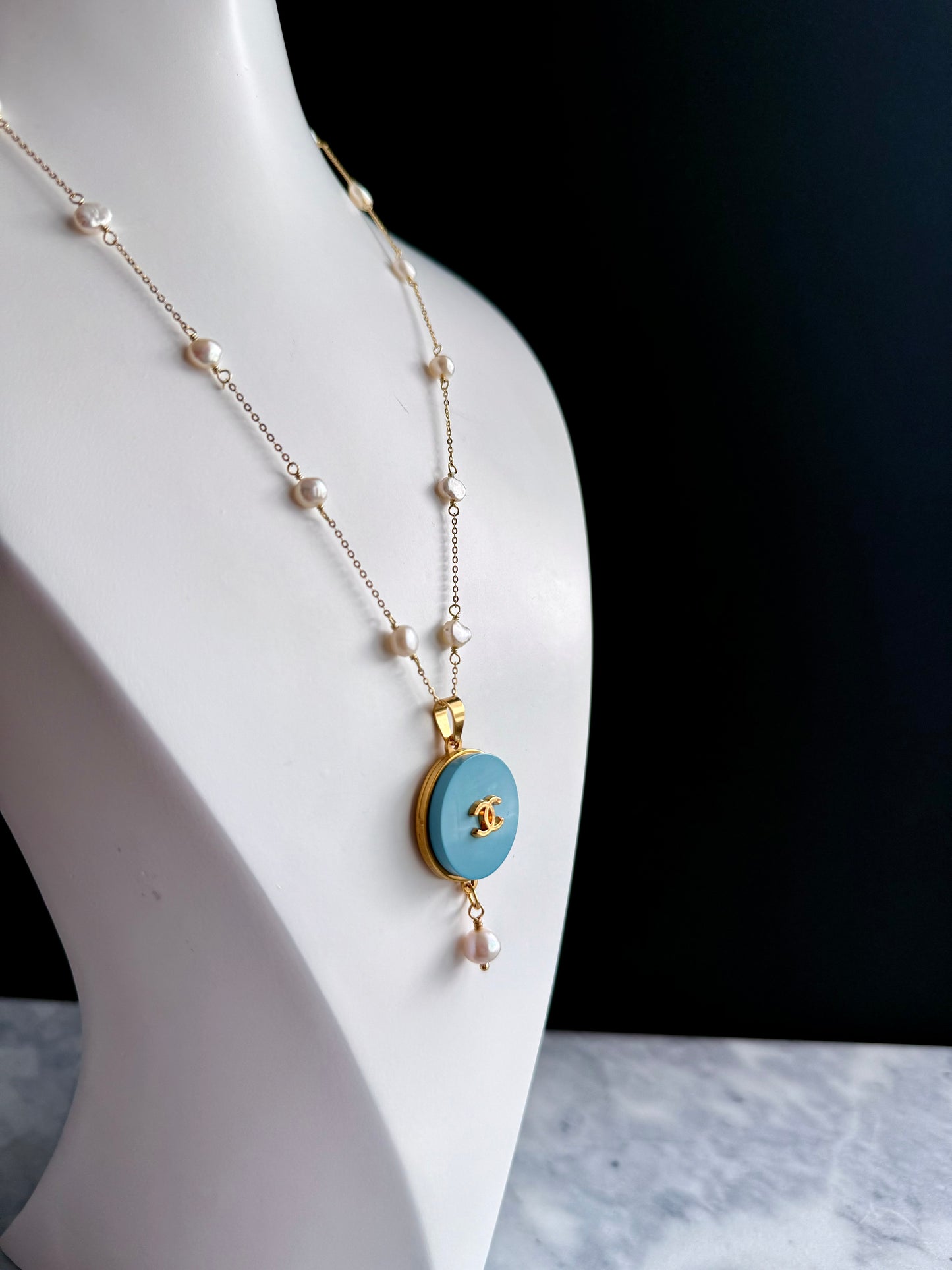🩵 One of a kind delicate Authentic Reworked button necklace