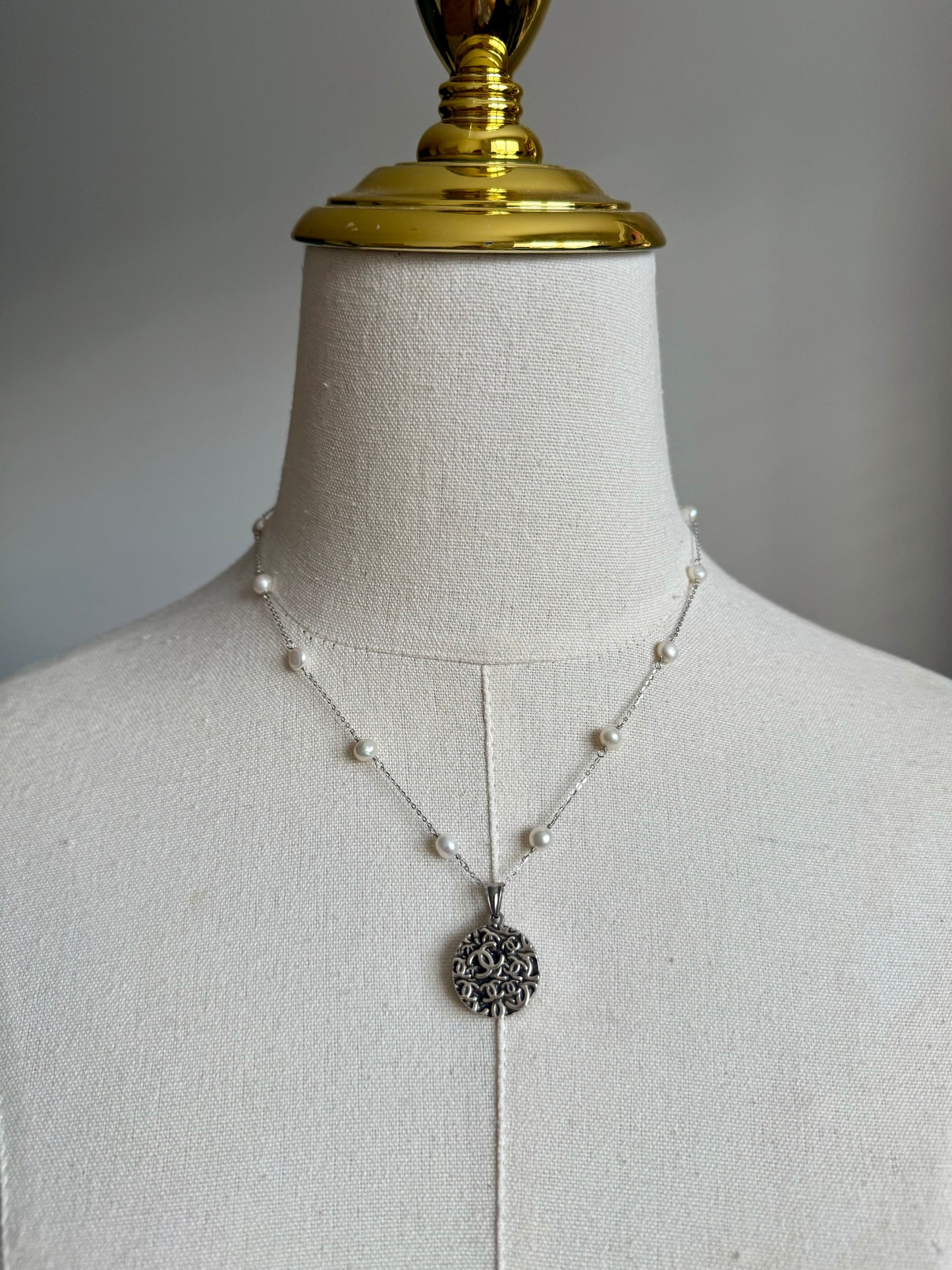 🤍 One of a kind Authentic Reworked button pearl necklace