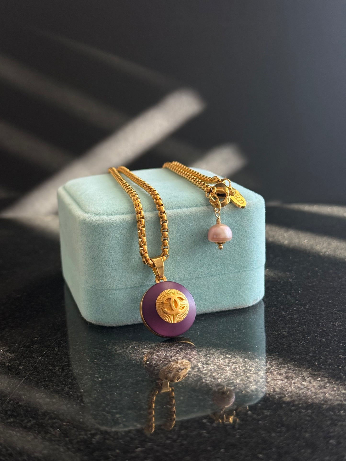 💜 EXTREMELY RARE reworked purple button necklace