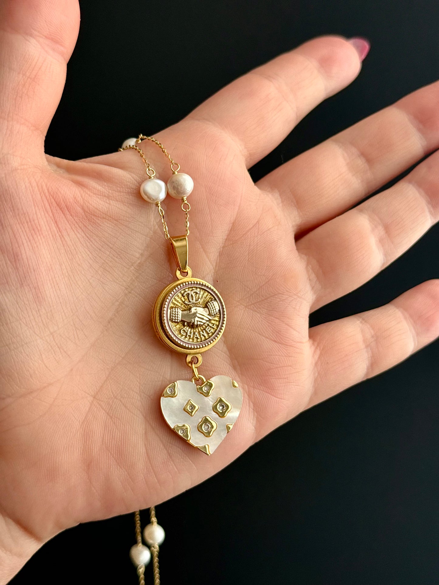 🤍 One of a kind delicate Authentic Reworked button necklace