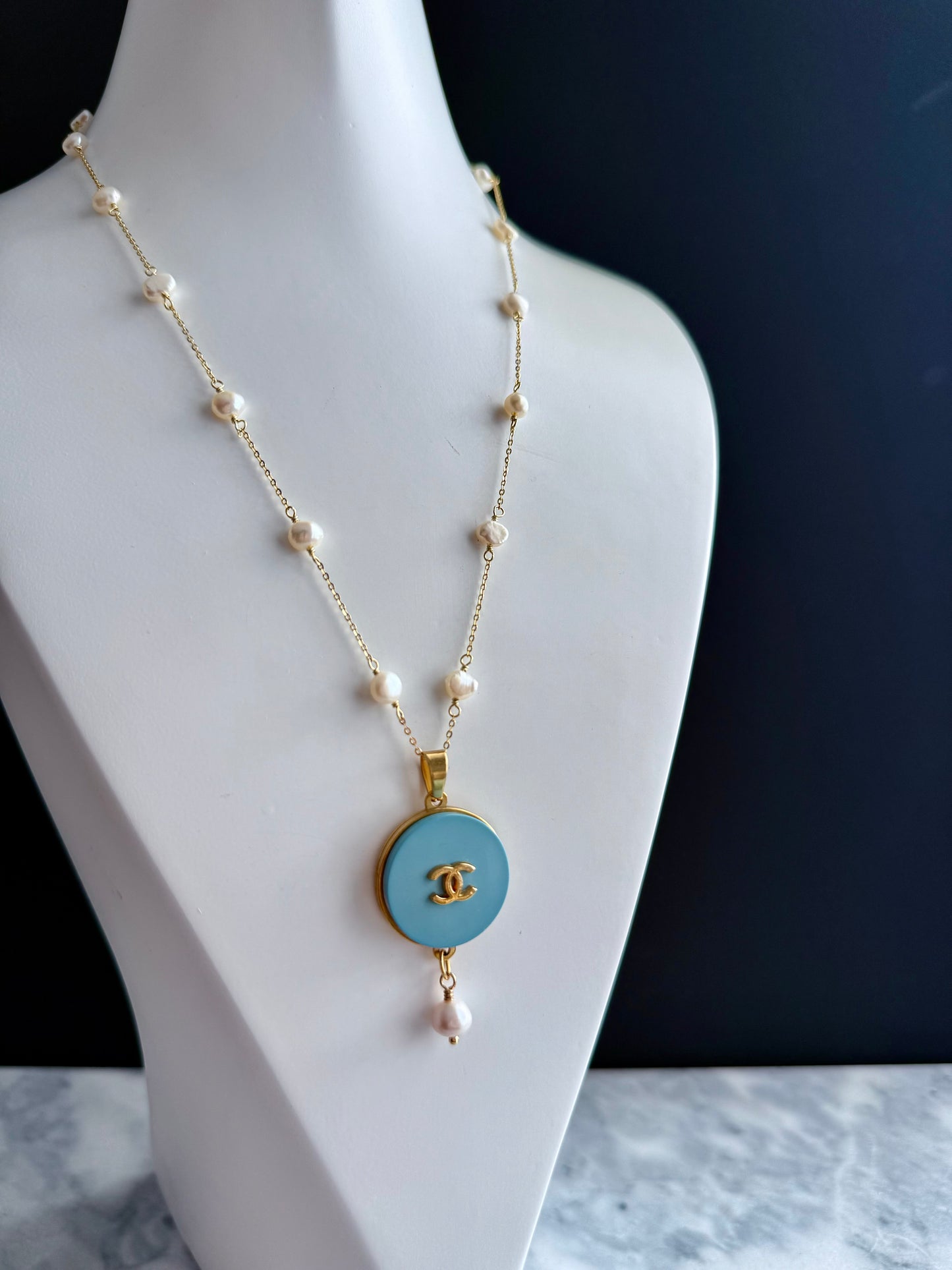 🩵 One of a kind delicate Authentic Reworked button necklace