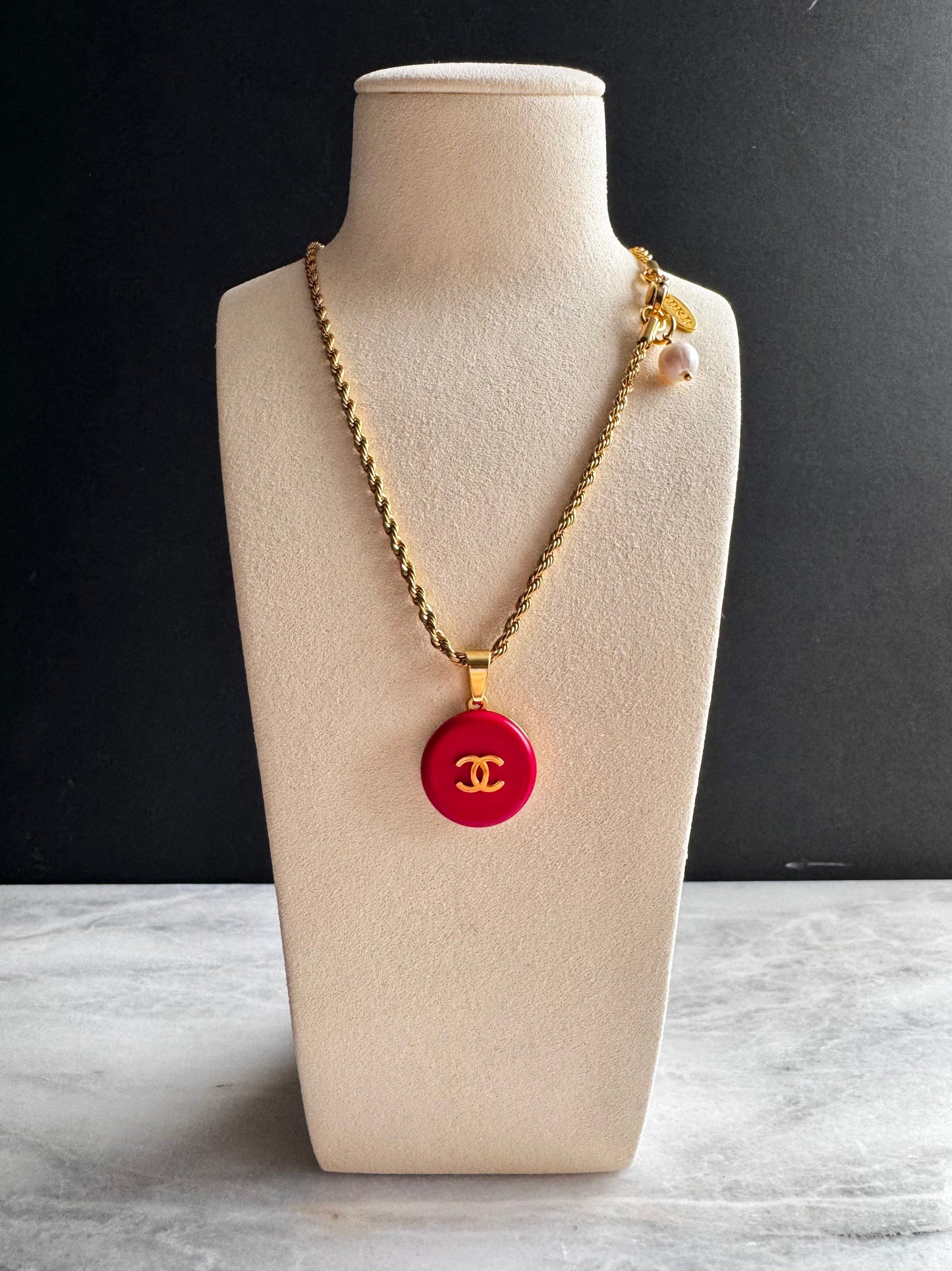 ❤️ EXTREMELY RARE reworked red button necklace