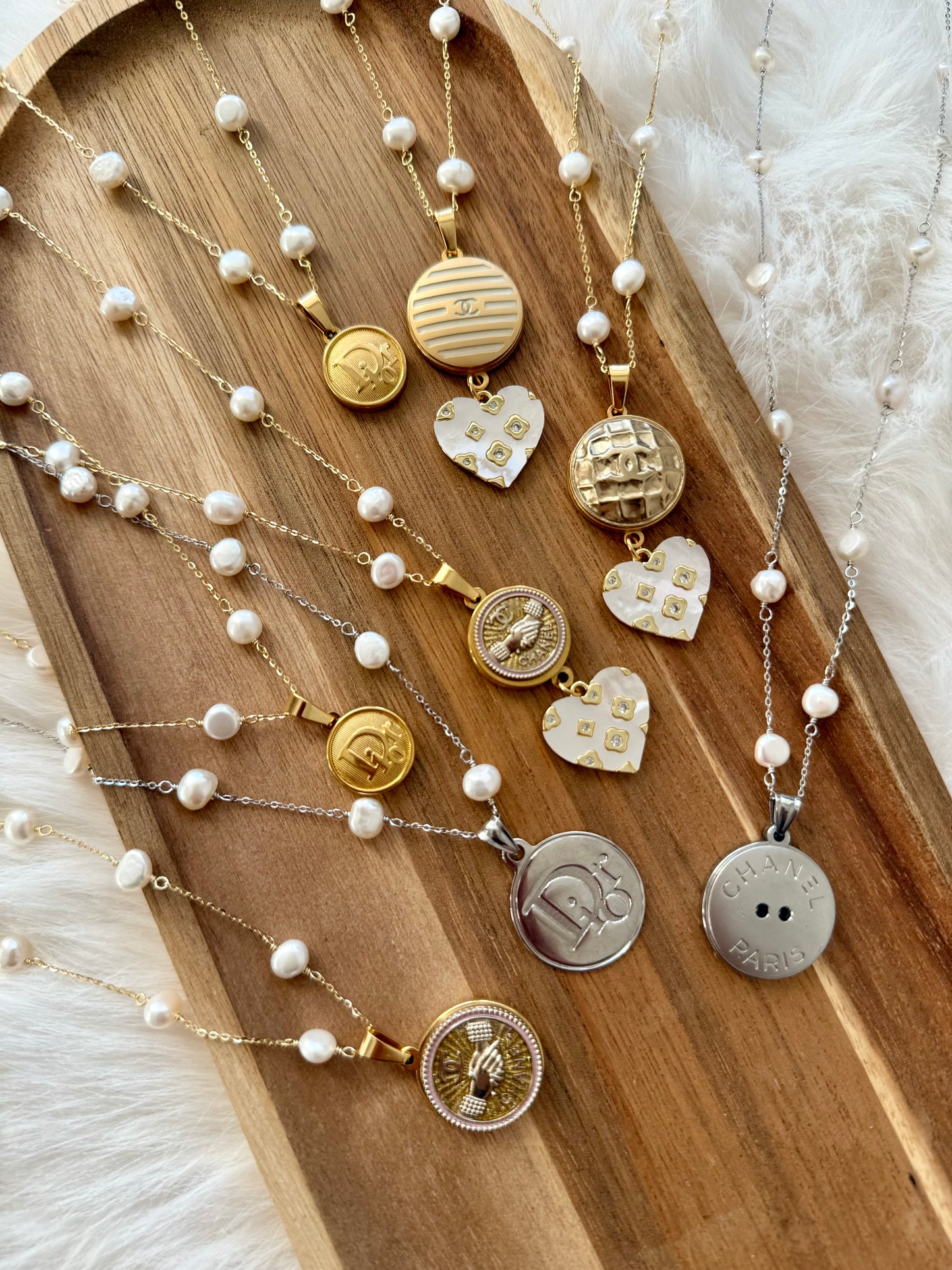 🤍 One of a kind Authentic Reworked button pearl necklace