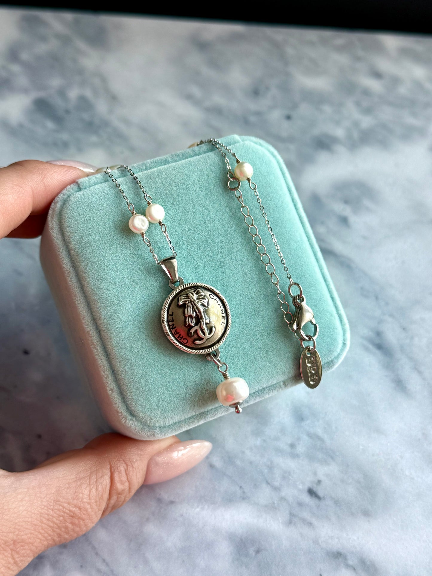 🤍 One of a kind delicate Authentic Reworked button necklace