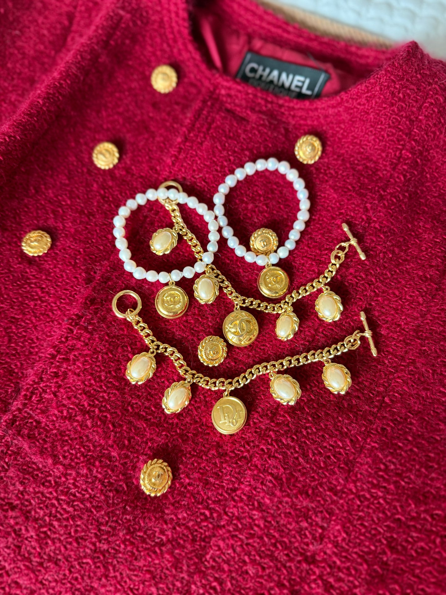 Gold chunky Authentic Reworked button bracelet pearls 🖤