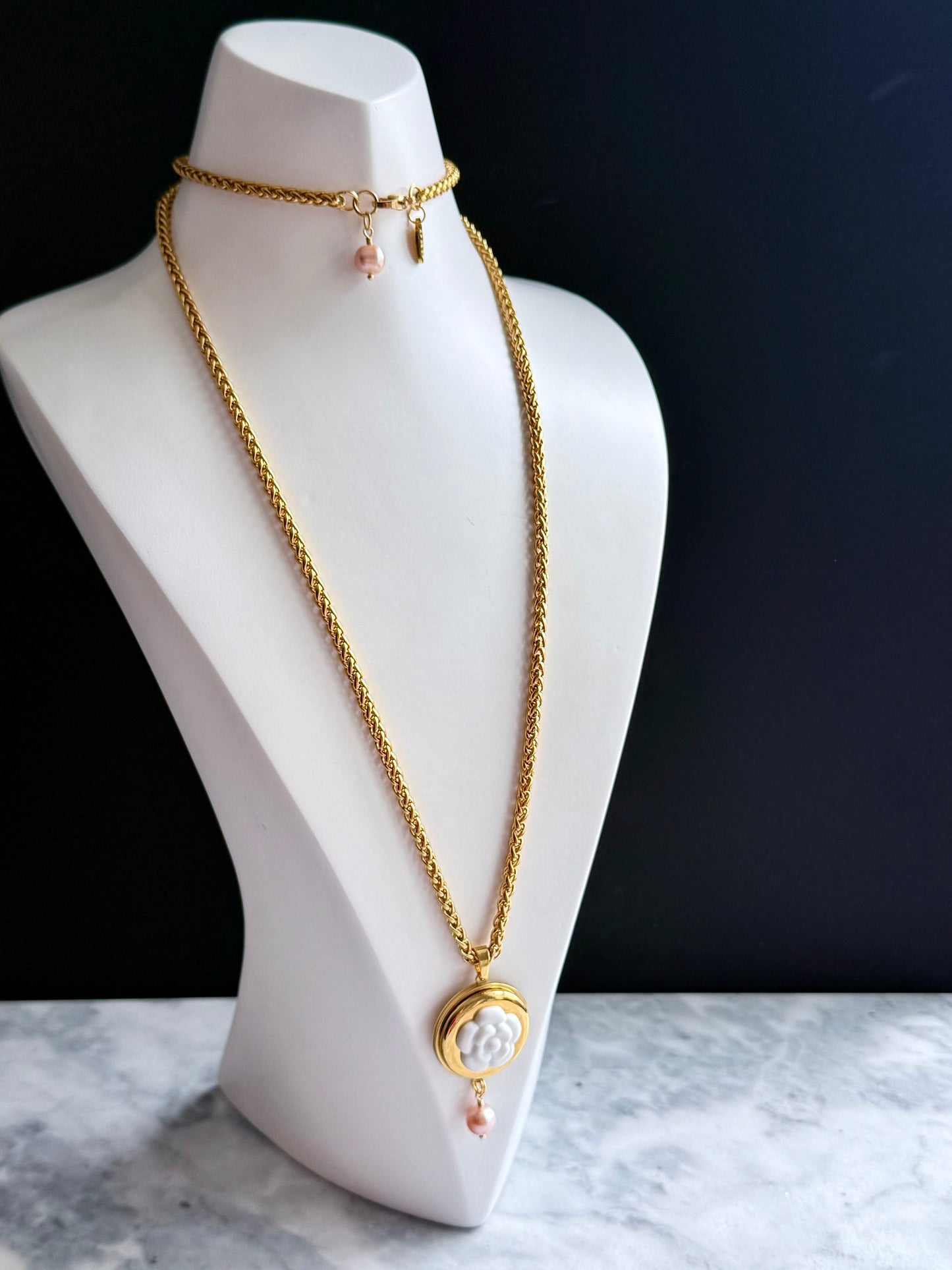 🌼 CAMELLIA 🌼 Extremely rare Vintage Authentic reworked Gold button Necklace - ONE OF A KIND