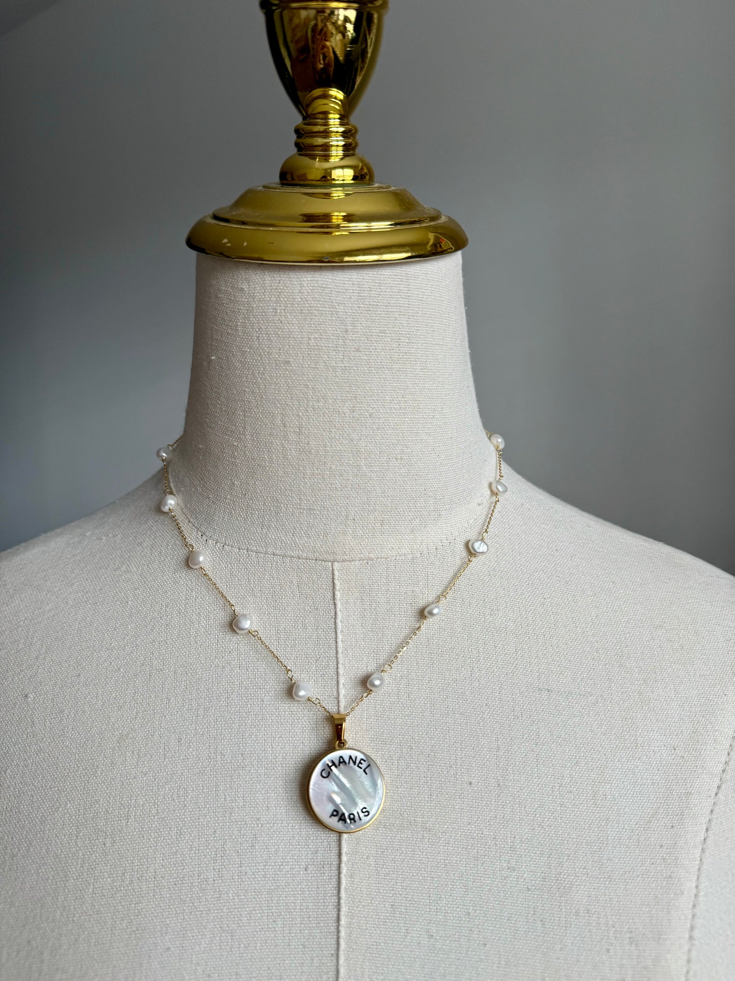 🤍 One of a kind delicate Authentic Reworked button necklace