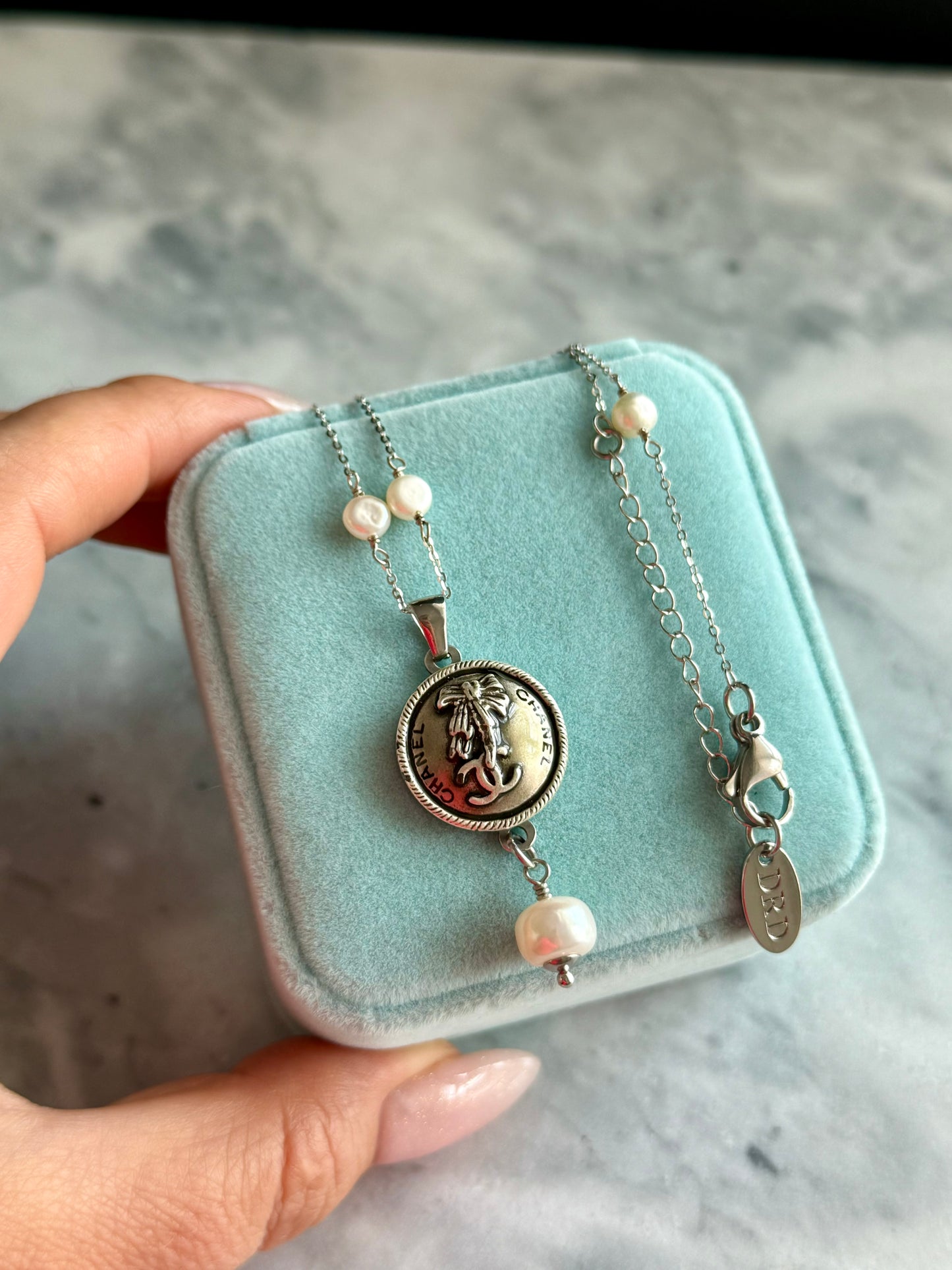 🤍 One of a kind delicate Authentic Reworked button necklace