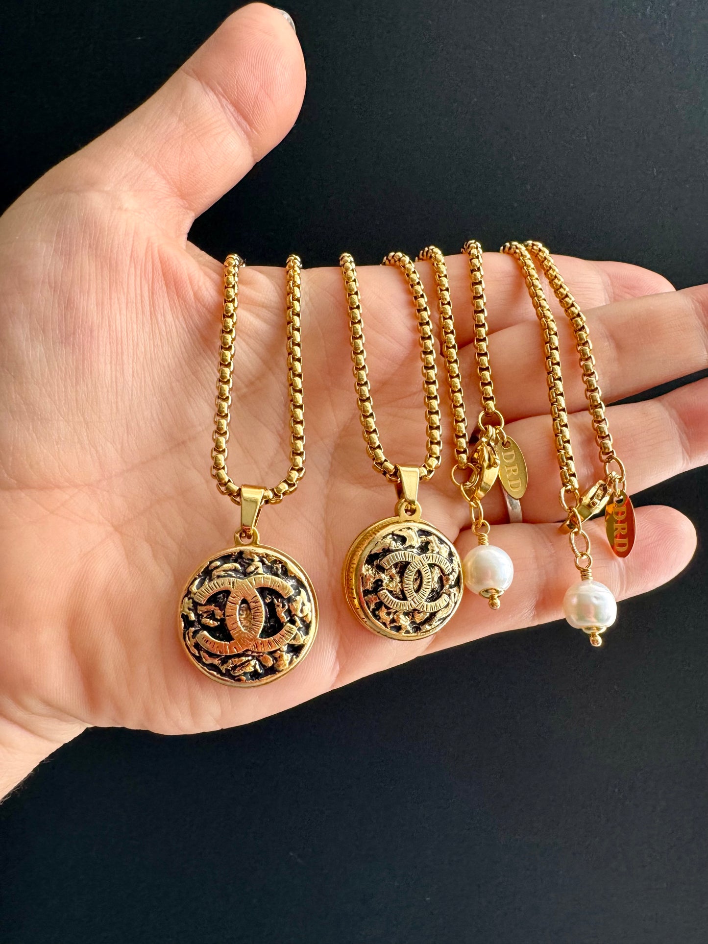✨ Extremely rare Vintage Authentic reworked Gold button Necklace - LARGER SIZE OF THE TWO