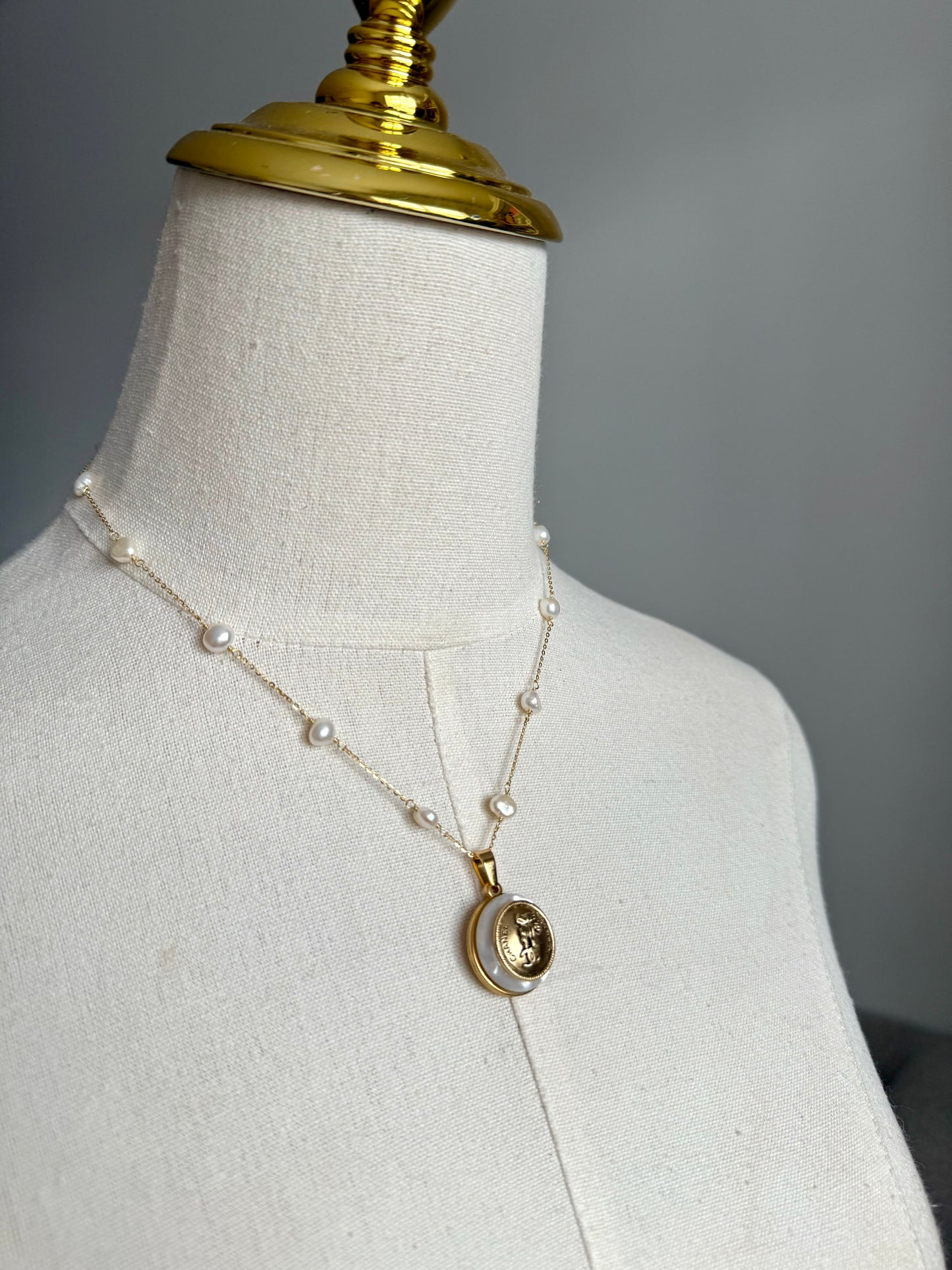 🤍 MOTHER OF PEARL One of a kind Authentic Reworked button necklace