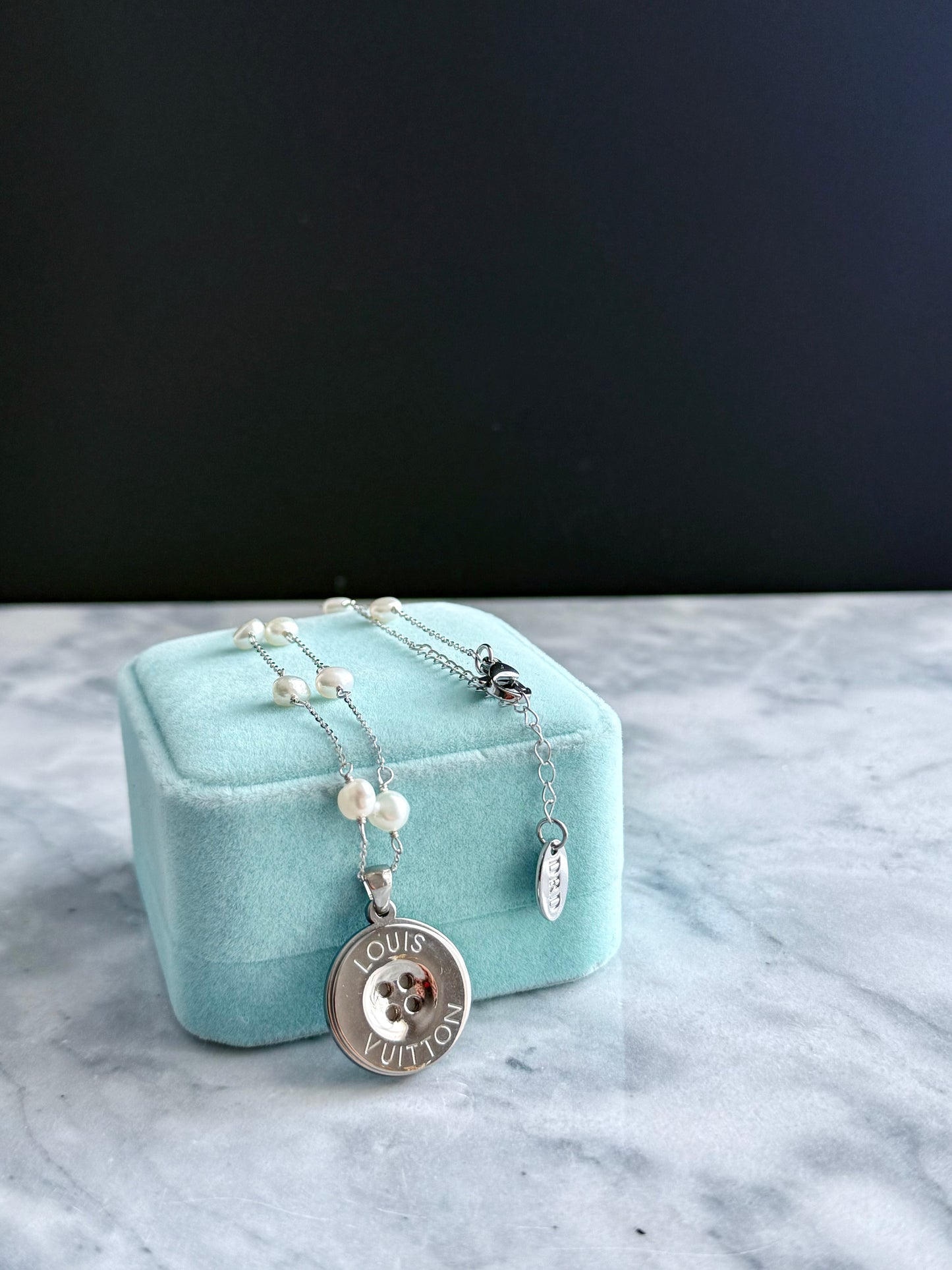 🤍 One of a kind Authentic Reworked LV button pearl necklace