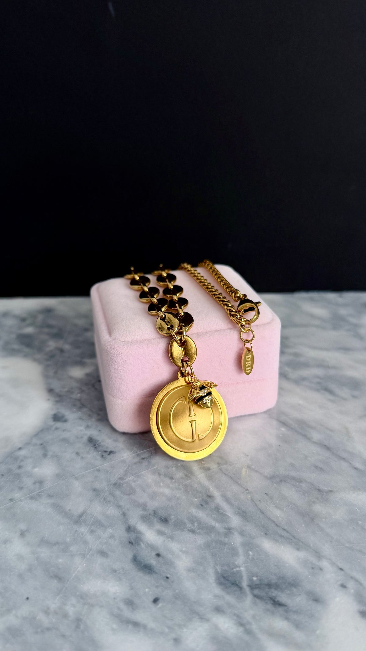 🐝 Vintage Gold Gucci charm chain necklace • high quality ✨