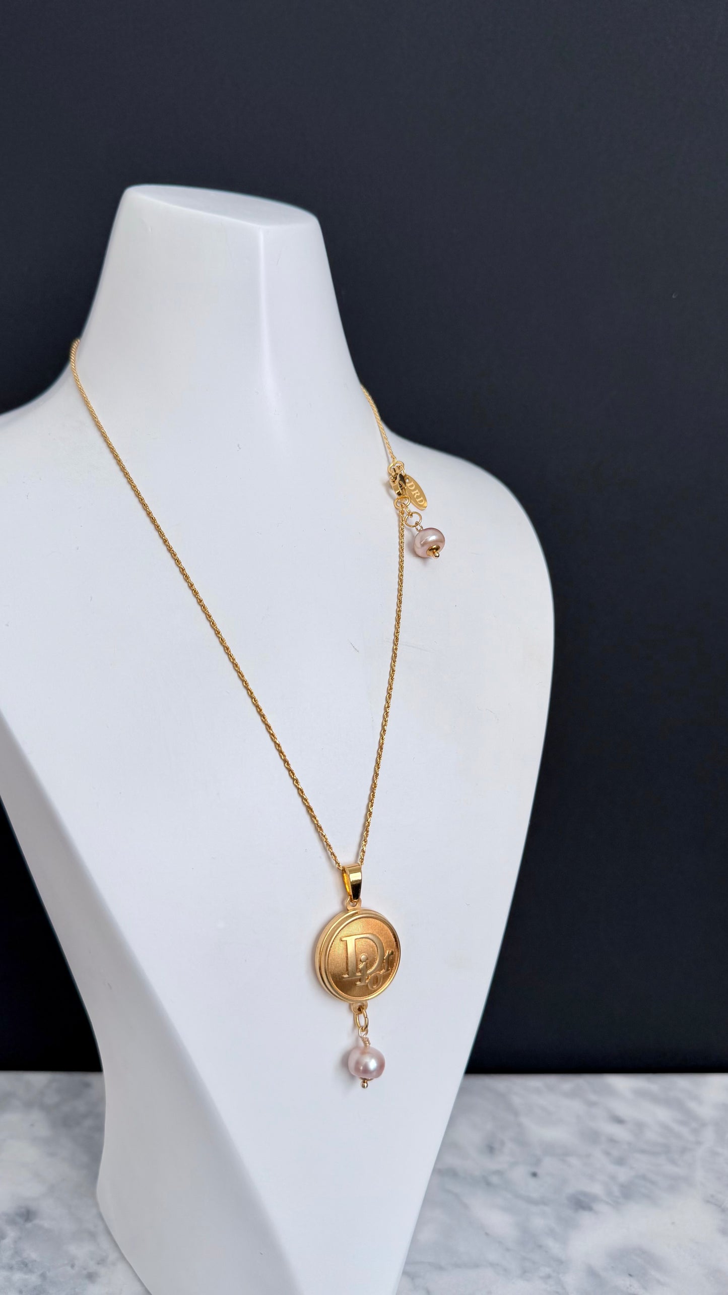 ✨RARE Vintage Authentic DIOR button Necklace