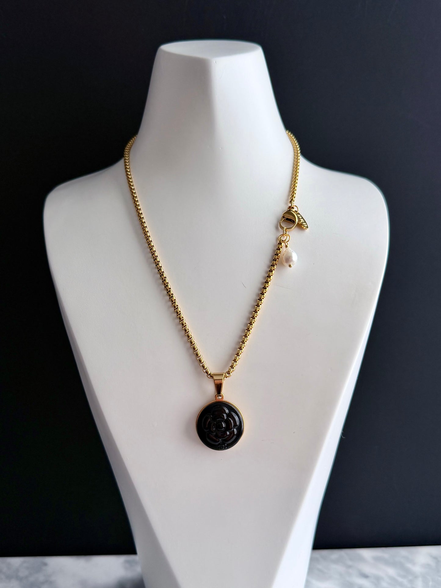🌼 CAMELLIA 🌼 Extremely rare Vintage Authentic reworked Gold button Necklace - ONE OF A KIND