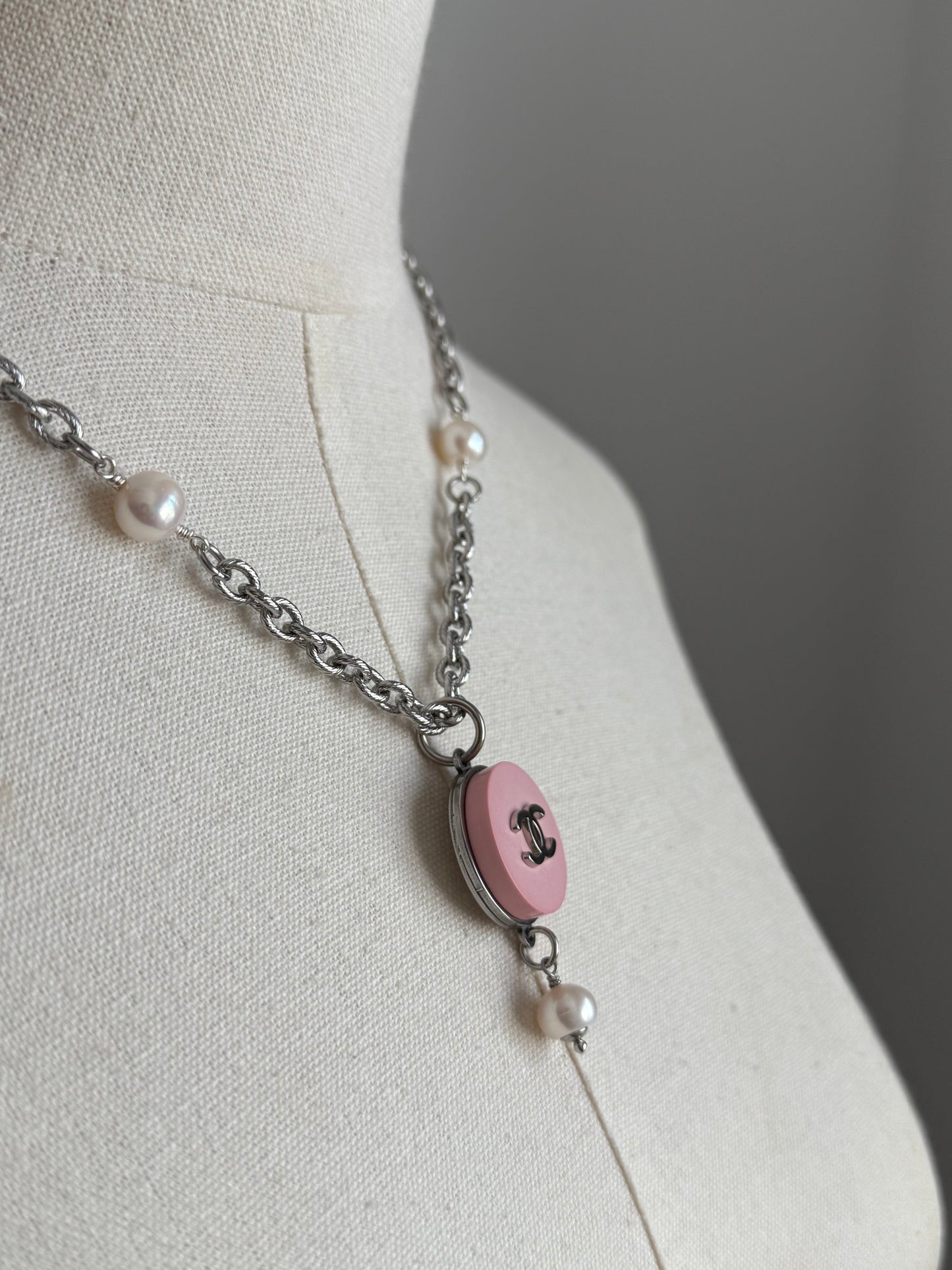 🖤 Extremely rare Authentic Reworked silver Button Necklace