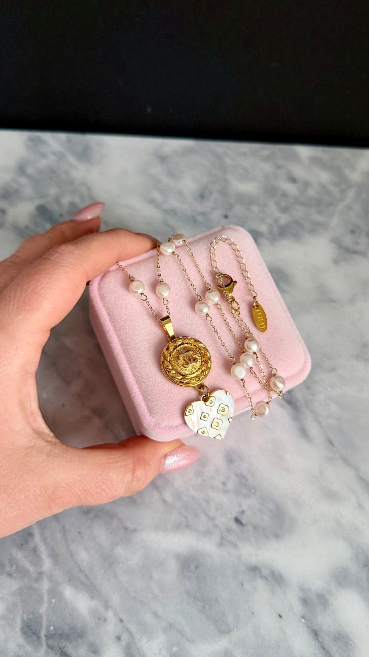🤍 One of a kind delicate Authentic Reworked button necklace