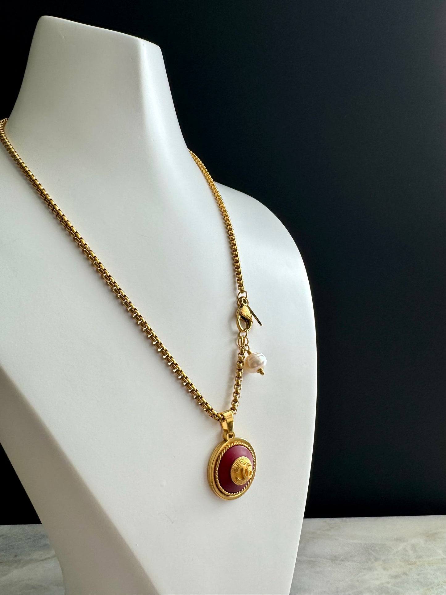 ❤️ reworked burgundy button necklace