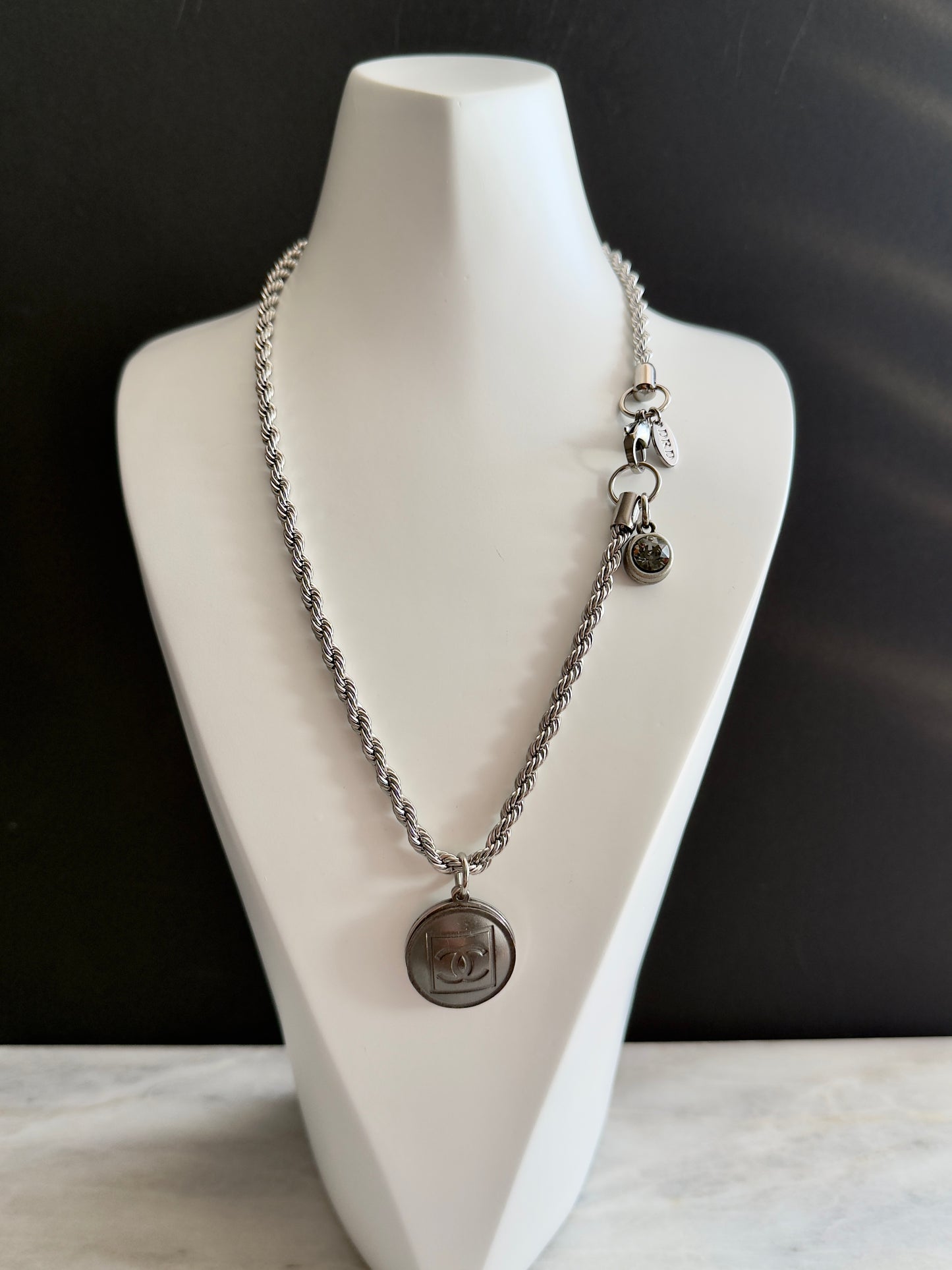 🖤 Authentic Reworked silver Button Necklace