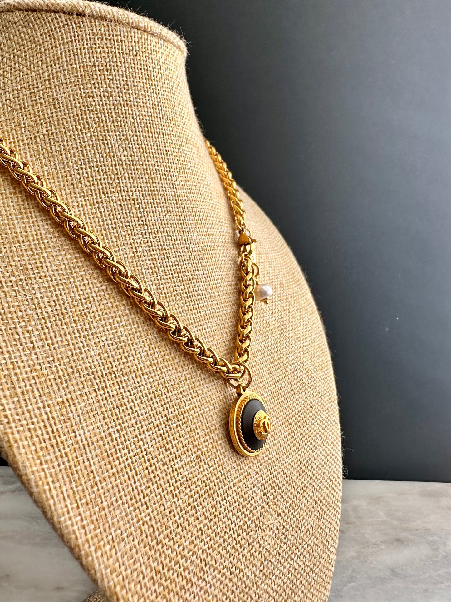 “Kitty” Vintage Authentic reworked Gold button Necklace