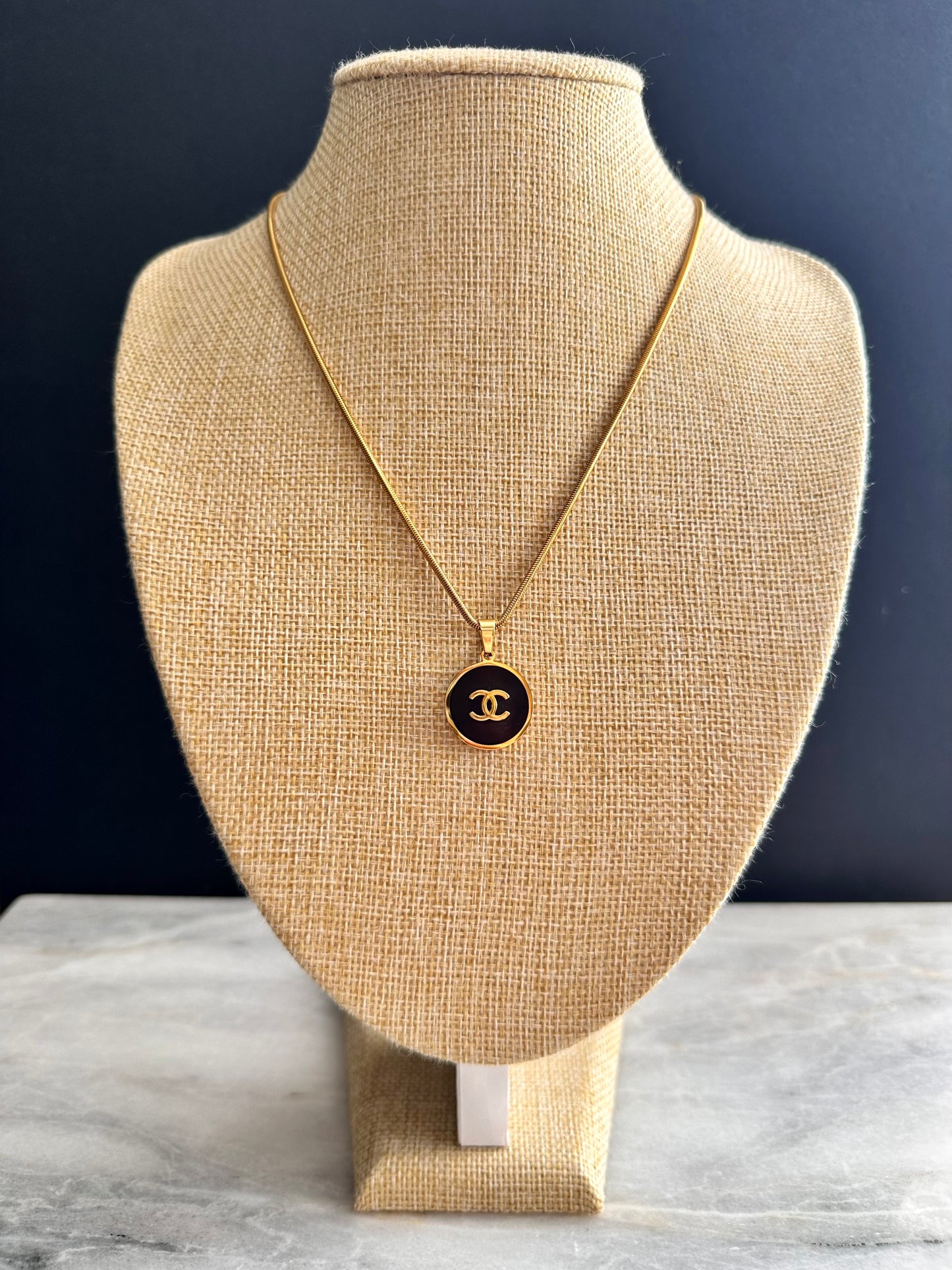 🖤 reworked Authentic black vintage button necklace