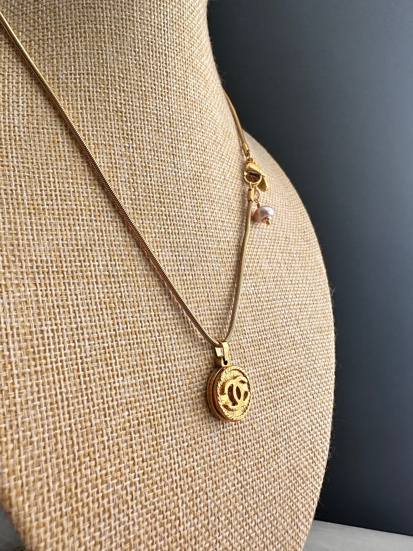 Extremely rare Vintage Authentic reworked Gold button Necklace