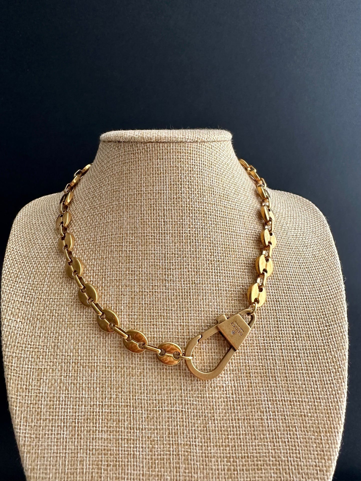 🐝 Antique Gold Vintage Gucci Keychain charm chain choker • high quality wheat chain