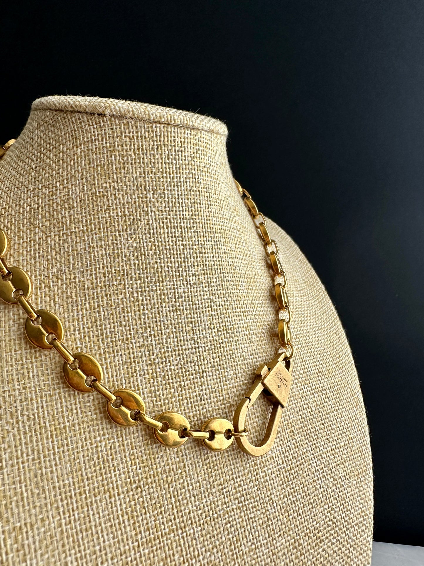 🐝 Antique Gold Vintage Gucci Keychain charm chain choker • high quality wheat chain
