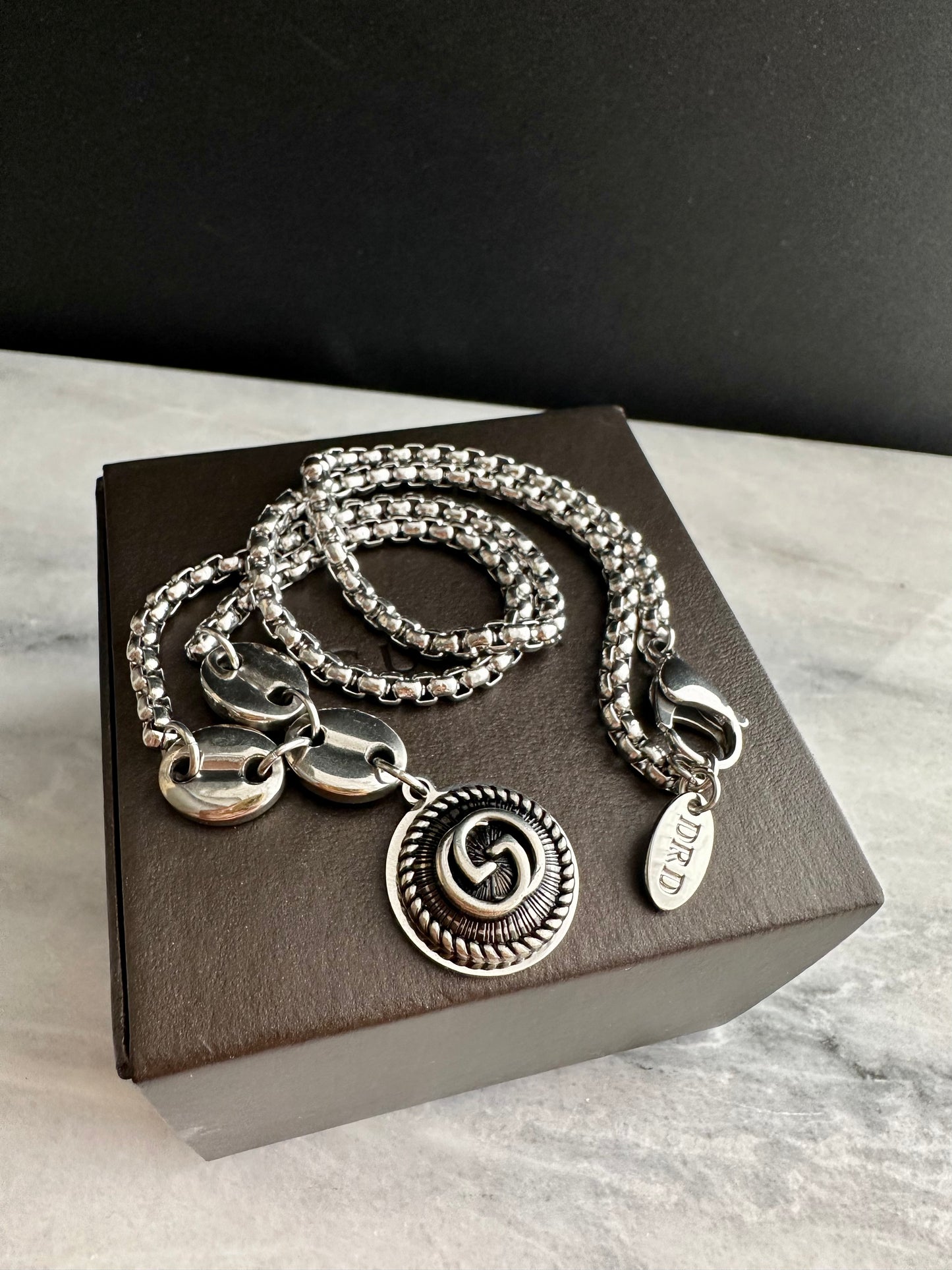 🐝 Antique Silver Gucci charm chain necklace • high quality wheat chain