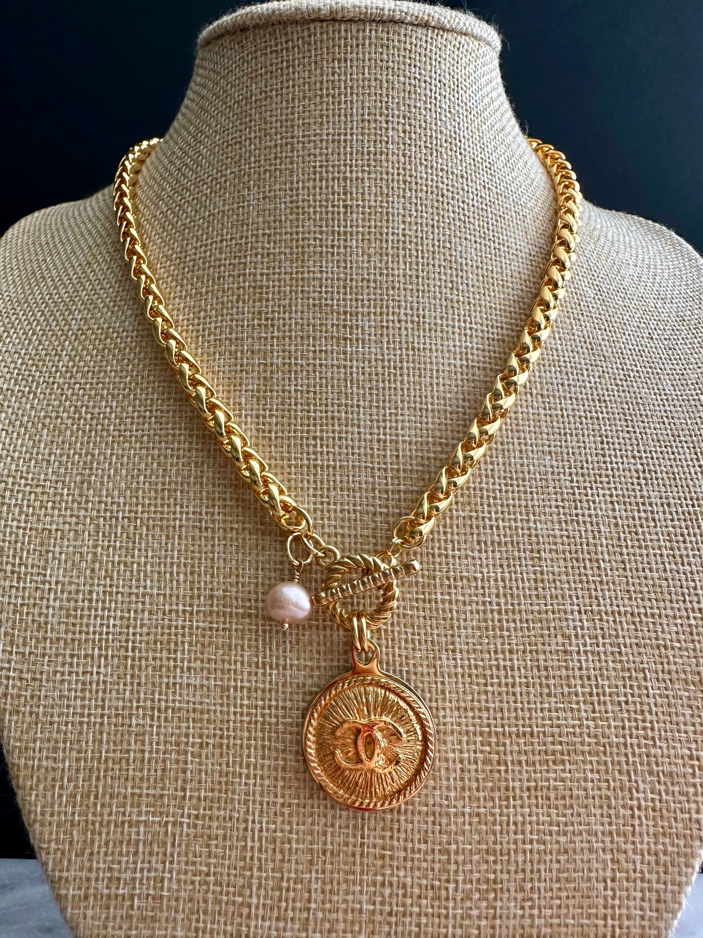 ✨ HUGE SUPER RARE Large Vintage Authentic reworked Gold button Necklace
