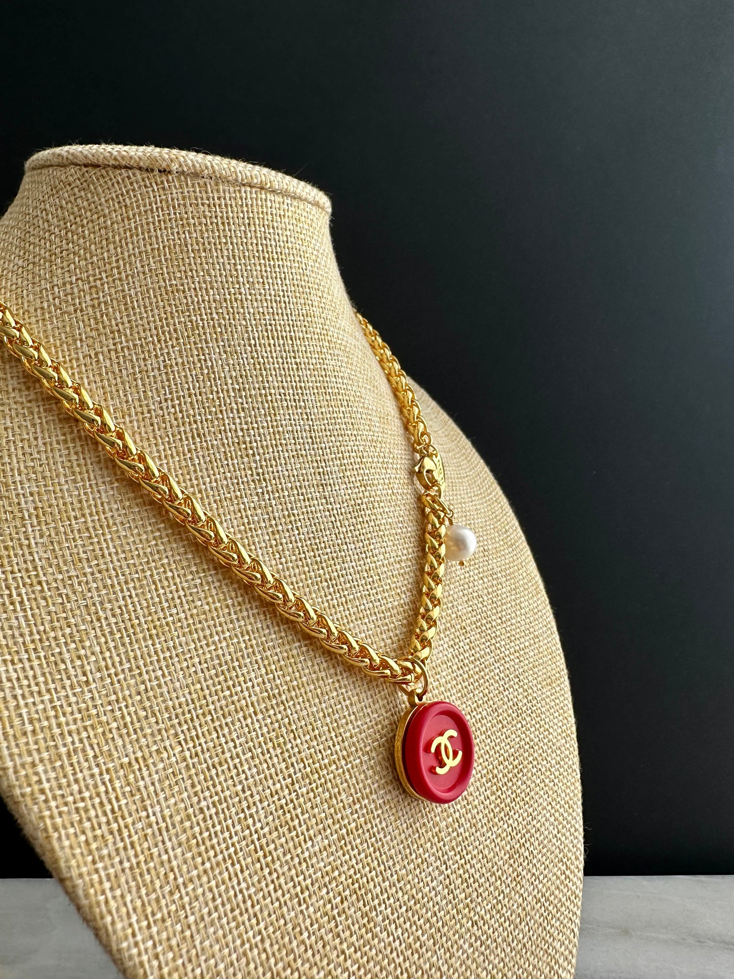 ❤️ super rare reworked red button necklace