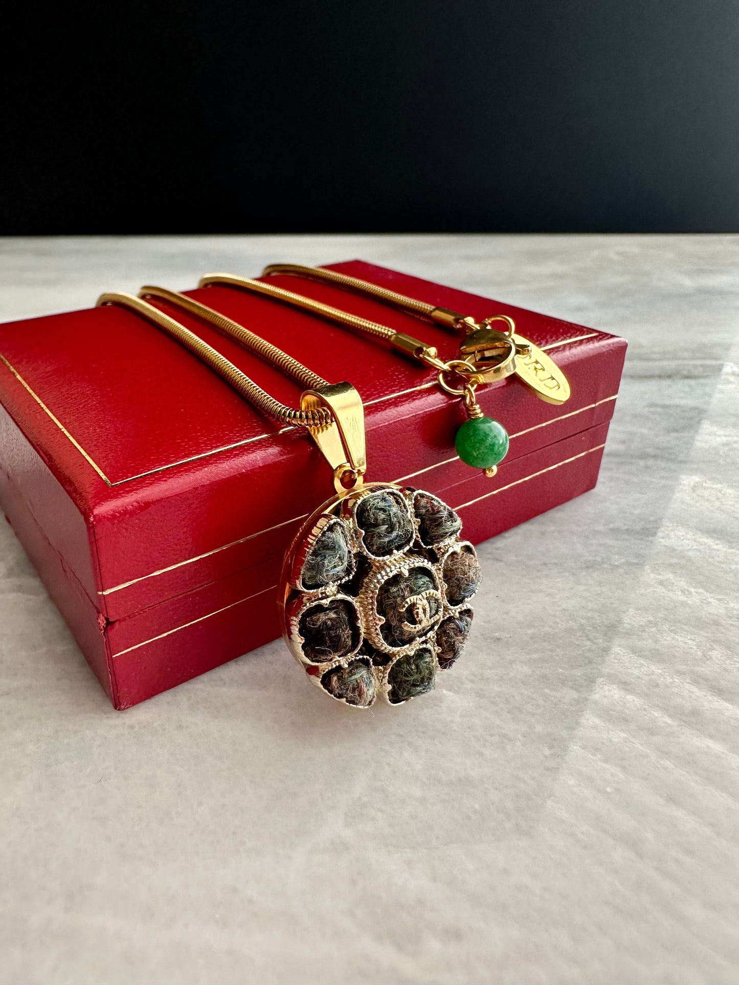 ✨ Large SUPER RARE Authentic reworked Gold button Necklace