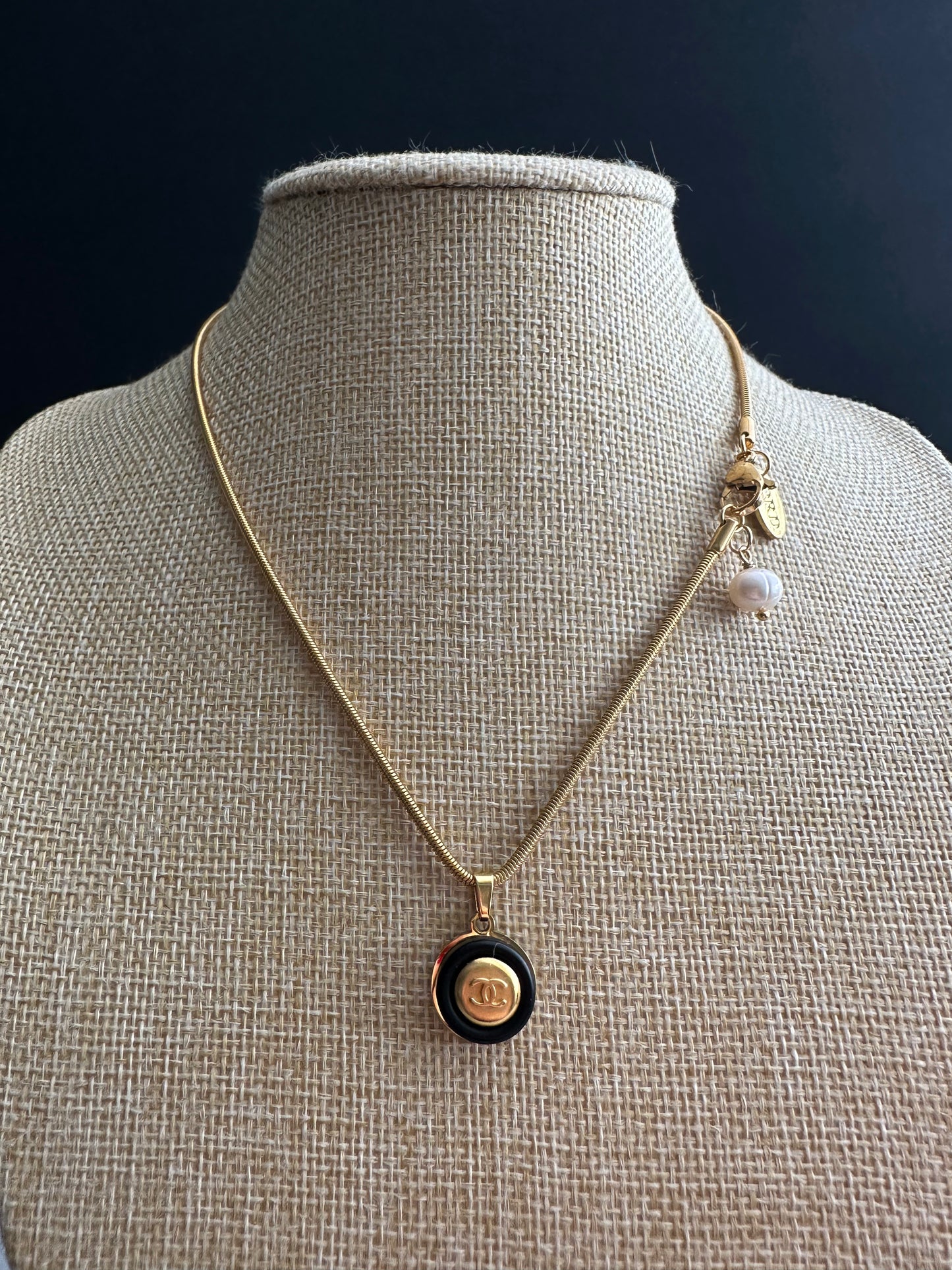 ✨ Delicate Vintage Authentic reworked Gold button Necklace