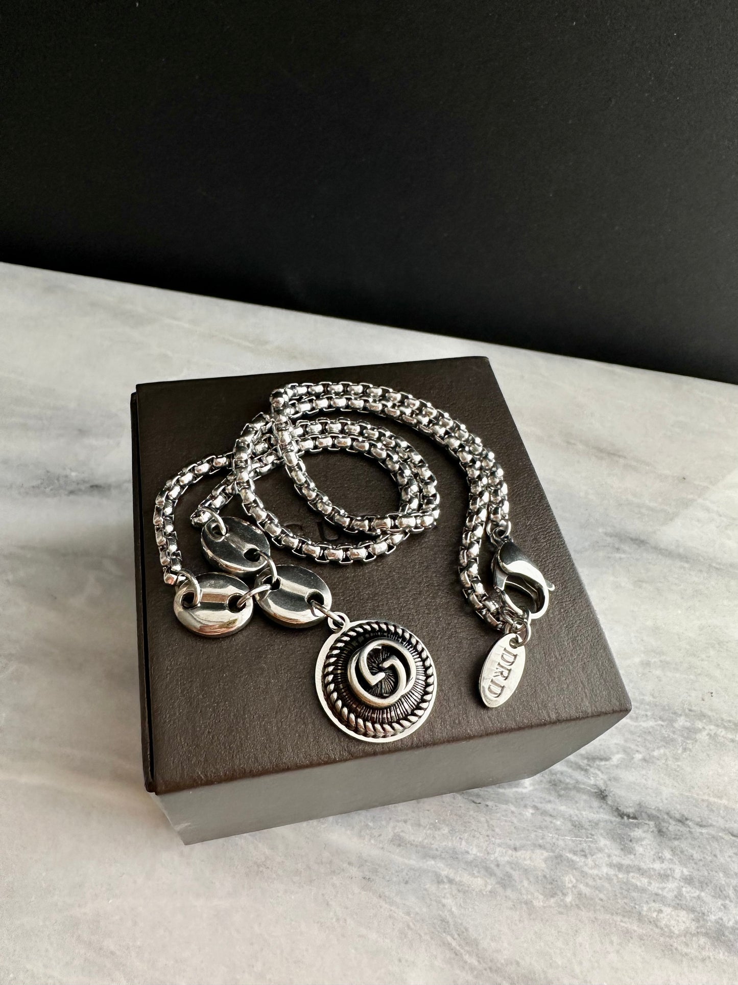 🐝 Antique Silver Gucci charm chain necklace • high quality wheat chain