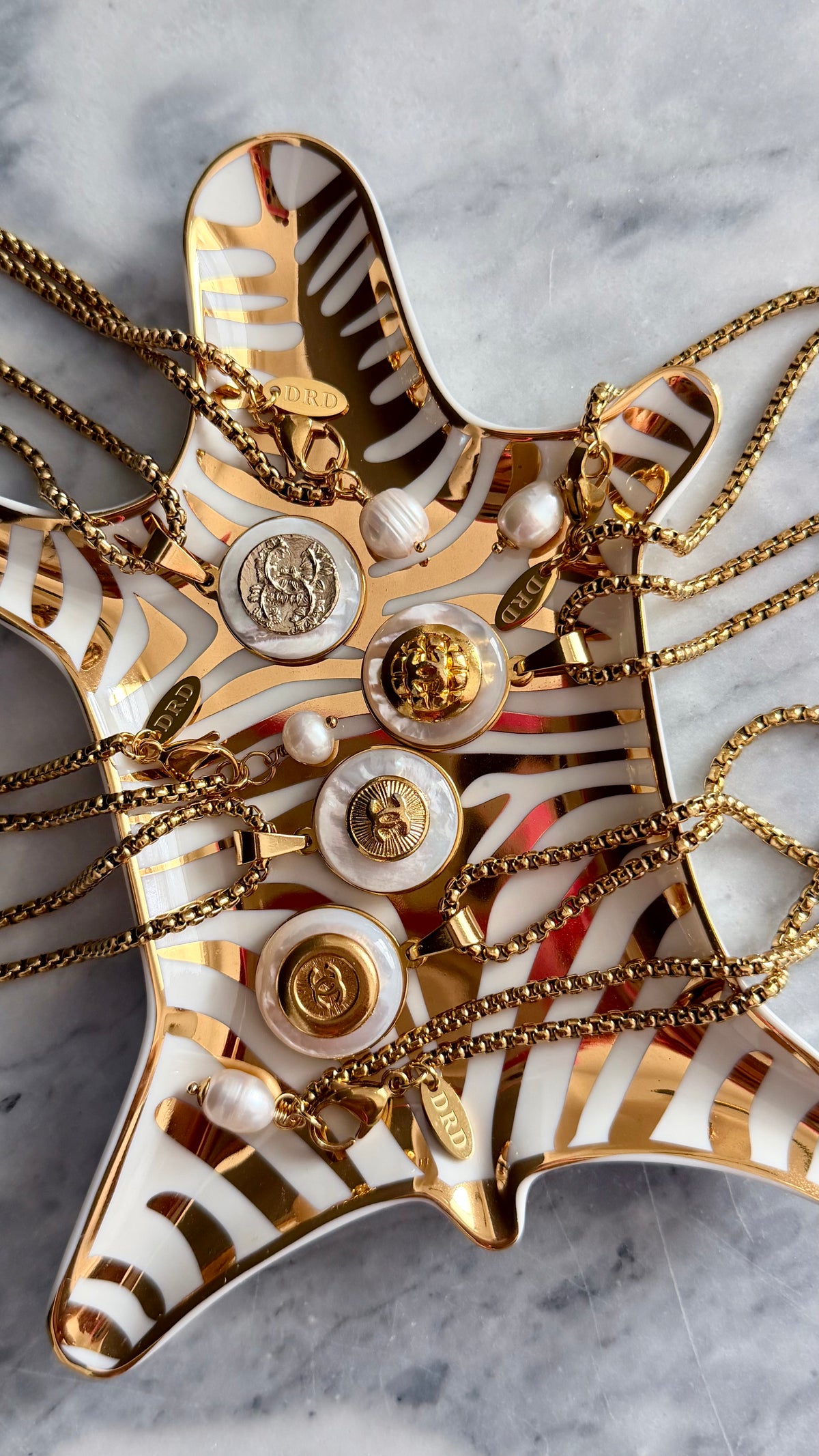 ✨ SUPER RARE MOTHER OF PEARL and Vintage Authentic reworked Gold button Necklace