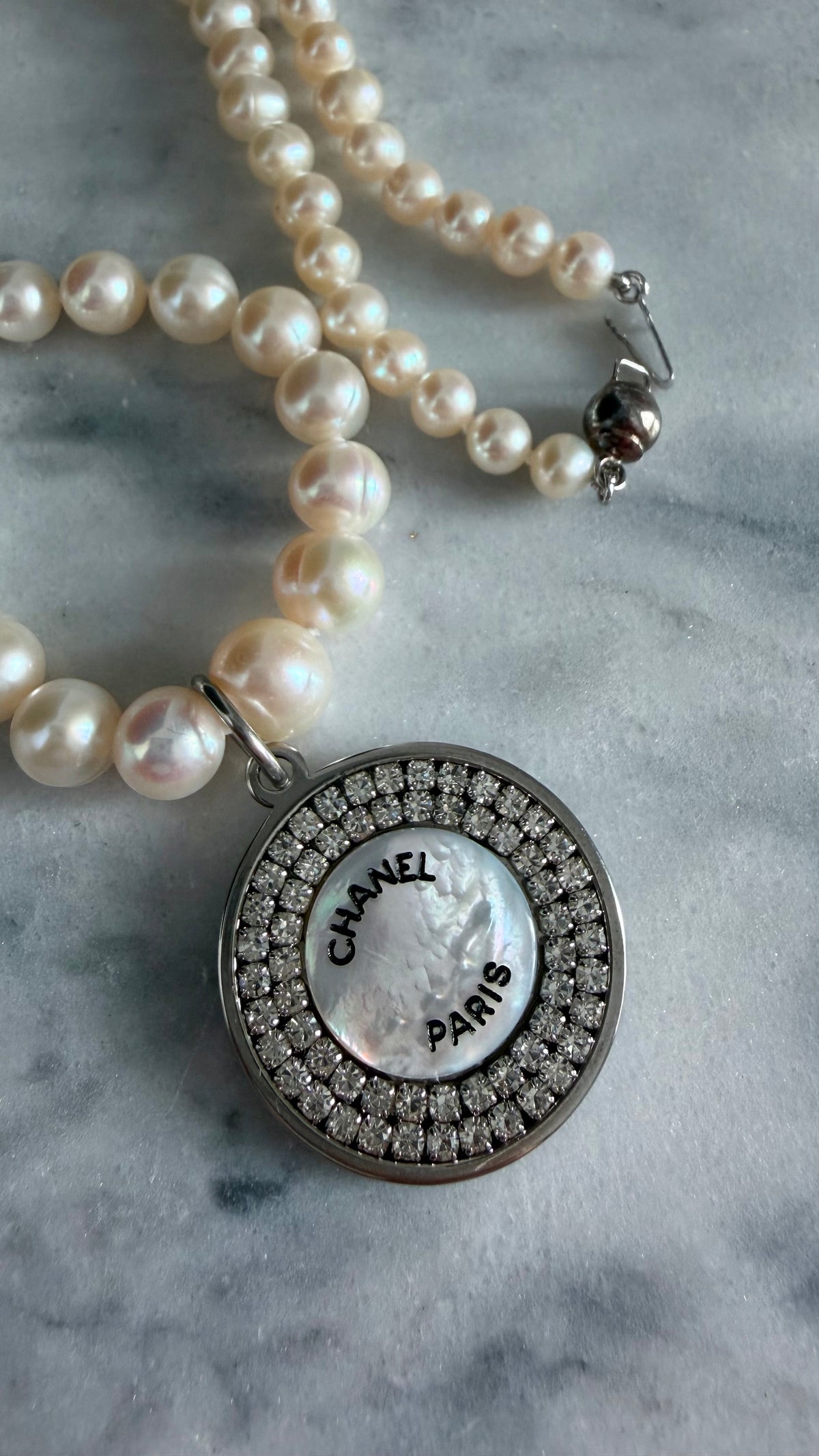 🤍 ONE OF A KIND - Authentic Button genuine pearl Necklace