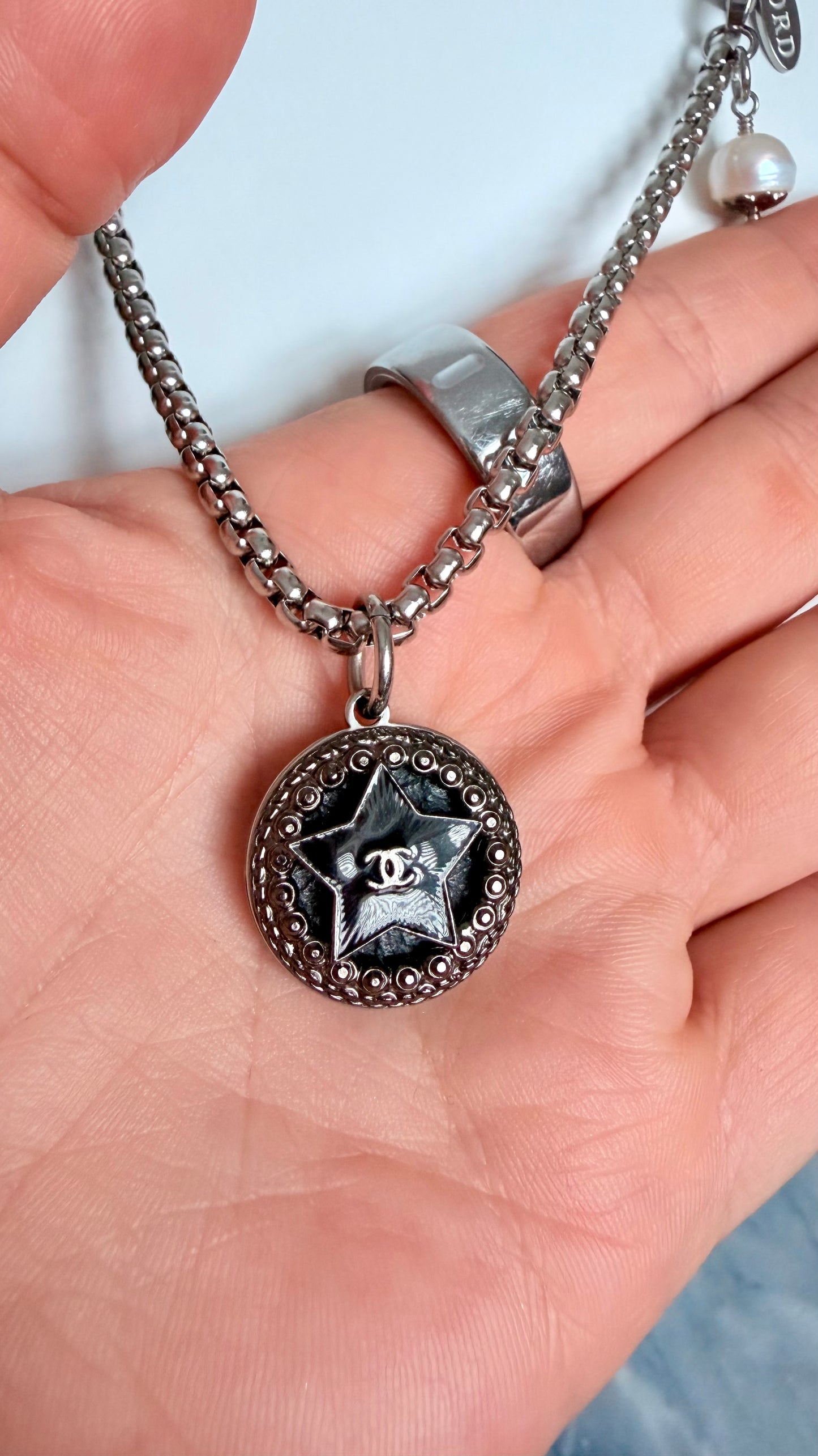 ⭐️ STAR • Authentic Reworked Button Necklace
